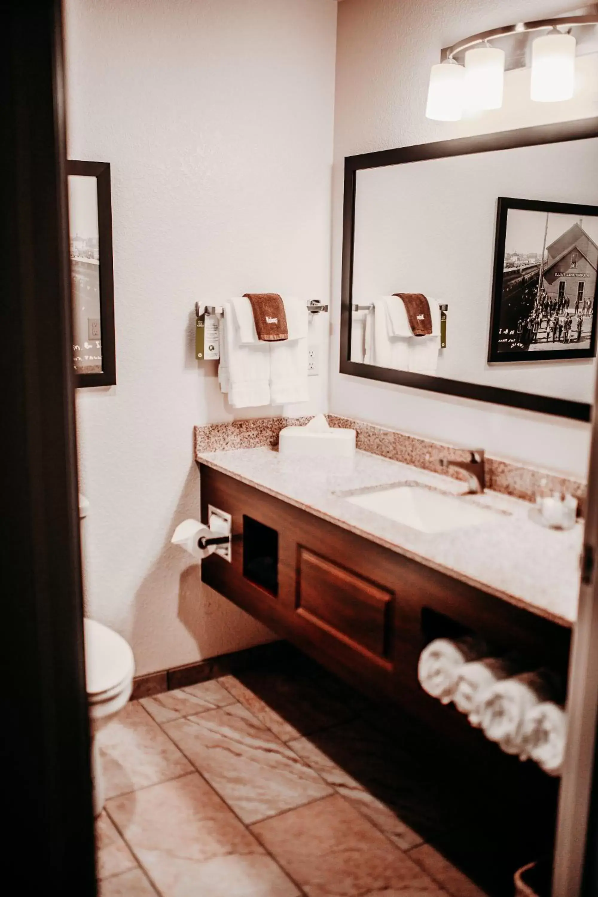 Bathroom in Cobblestone Hotel & Suites International Falls
