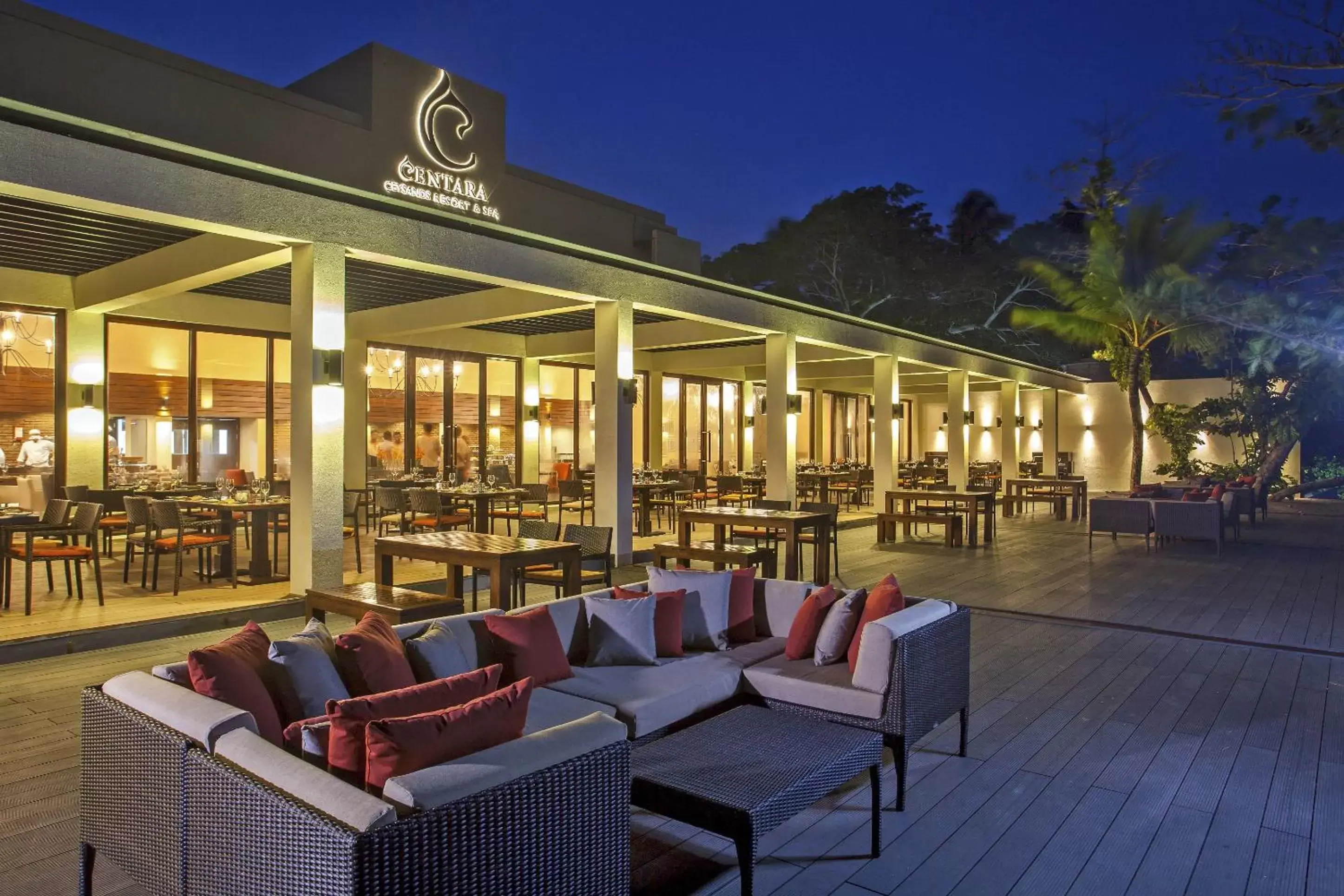 Restaurant/places to eat in Centara Ceysands Resort & Spa Sri Lanka