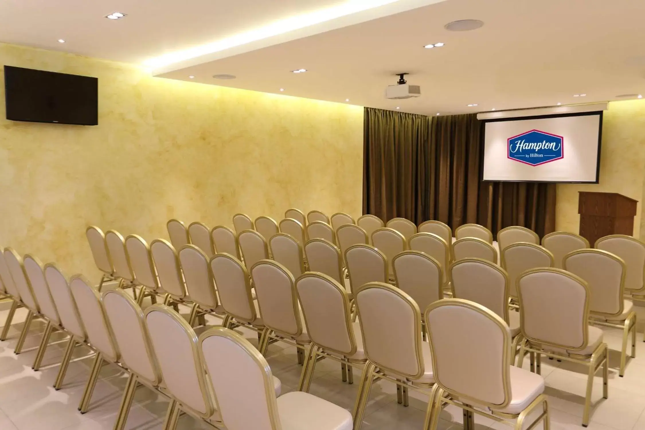 Meeting/conference room in Hampton by Hilton Panama