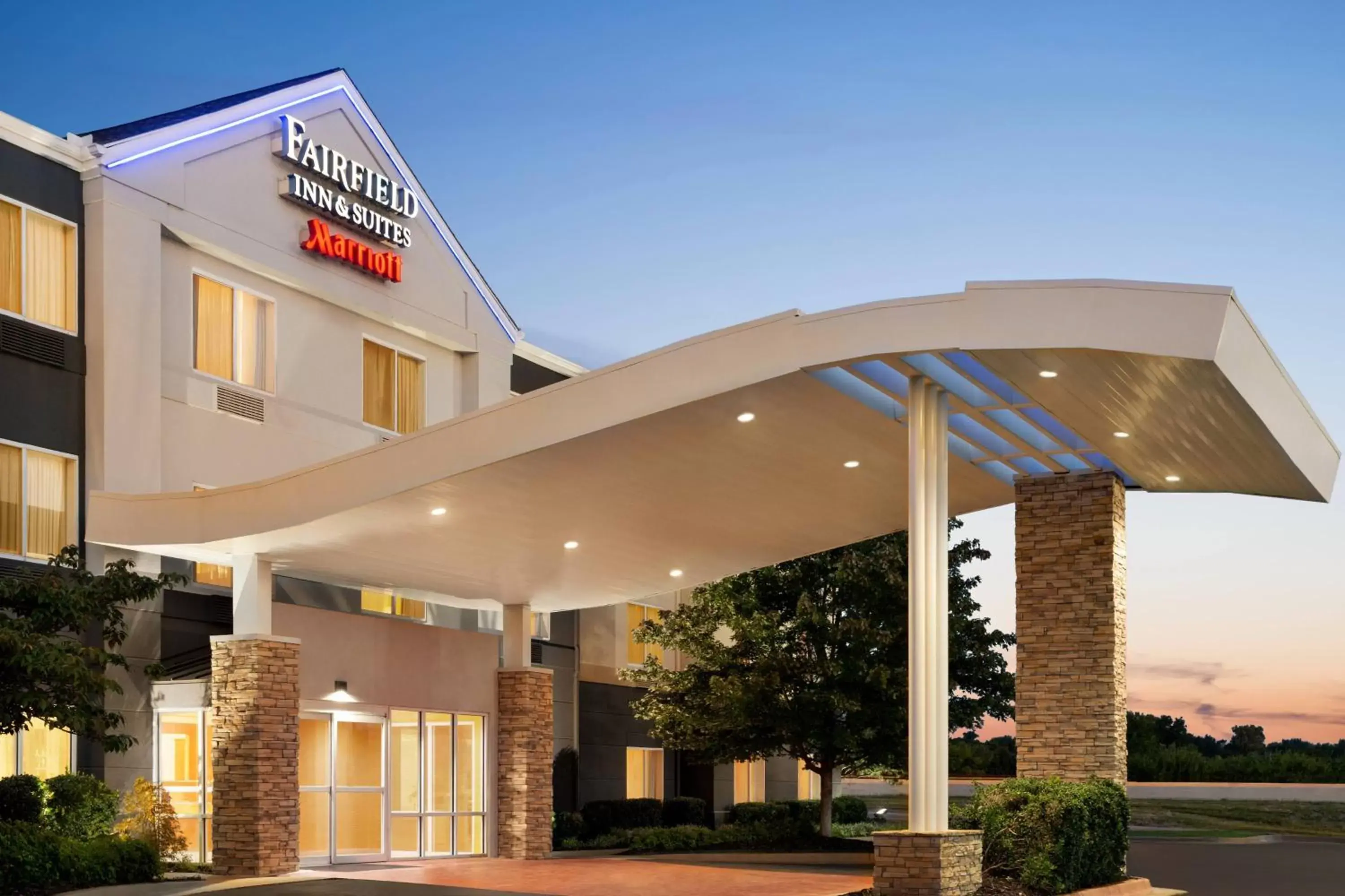 Property Building in Fairfield Inn & Suites by Marriott Tulsa Central