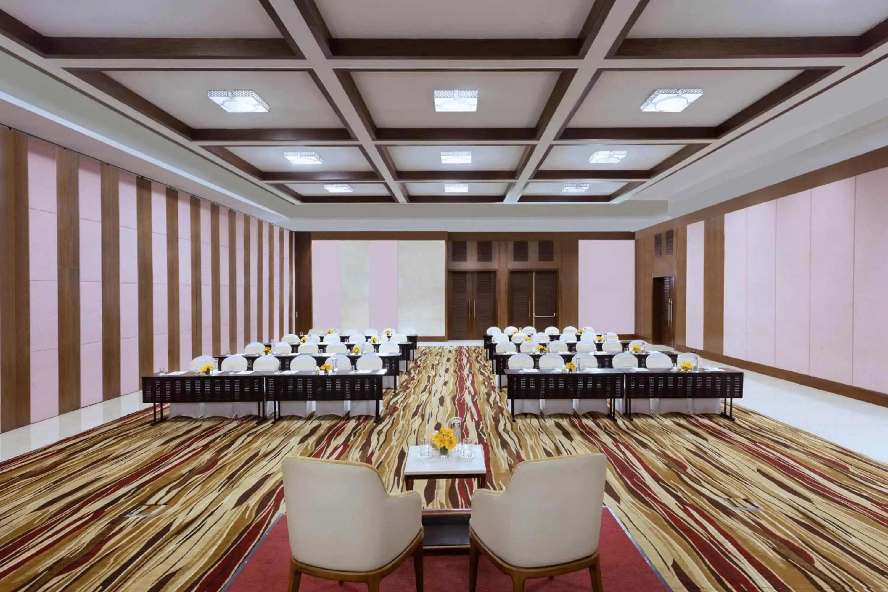 Meeting/conference room in Courtyard by Marriott Madurai