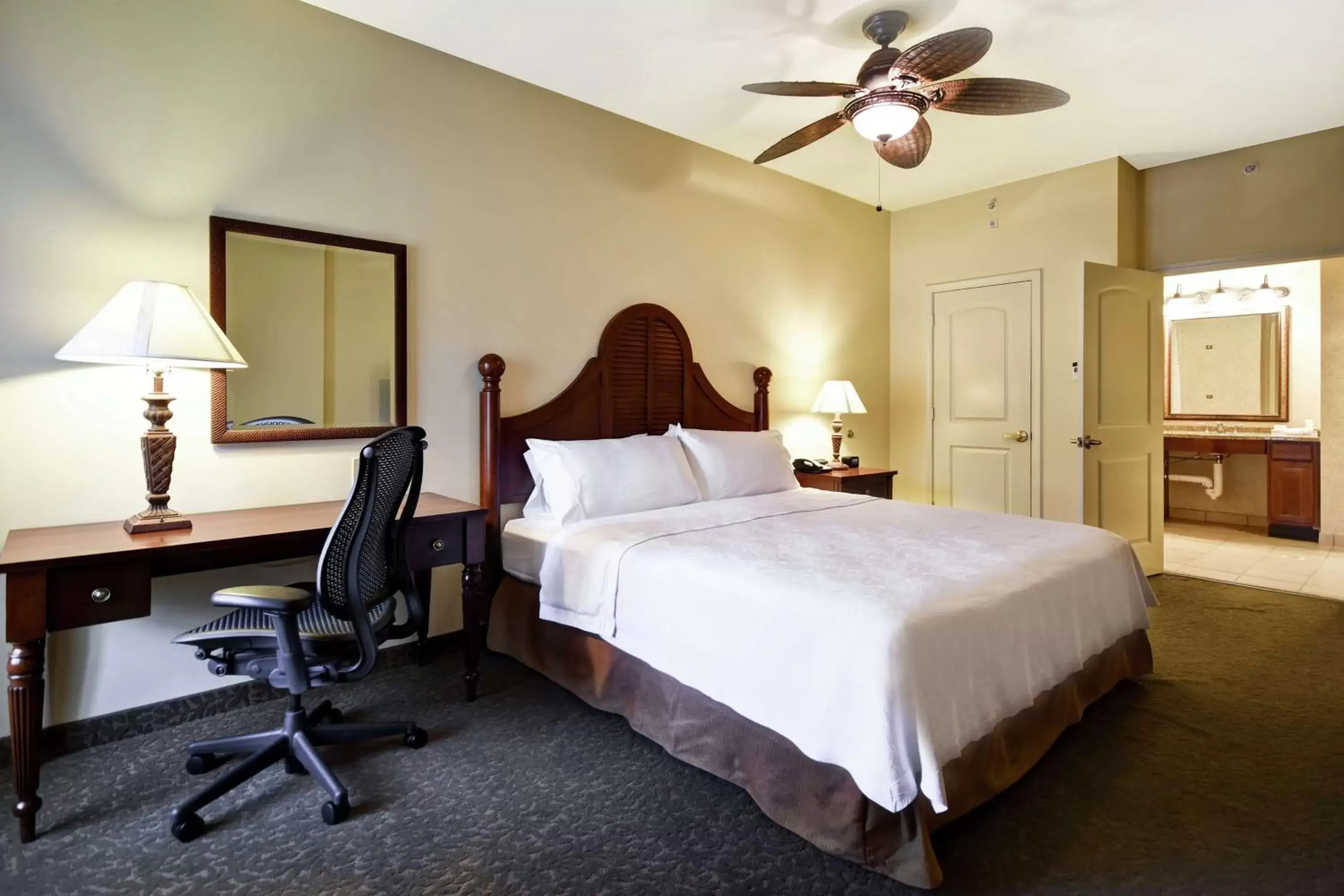 Bedroom, Bed in Homewood Suites by Hilton Charleston Airport/Convention Center