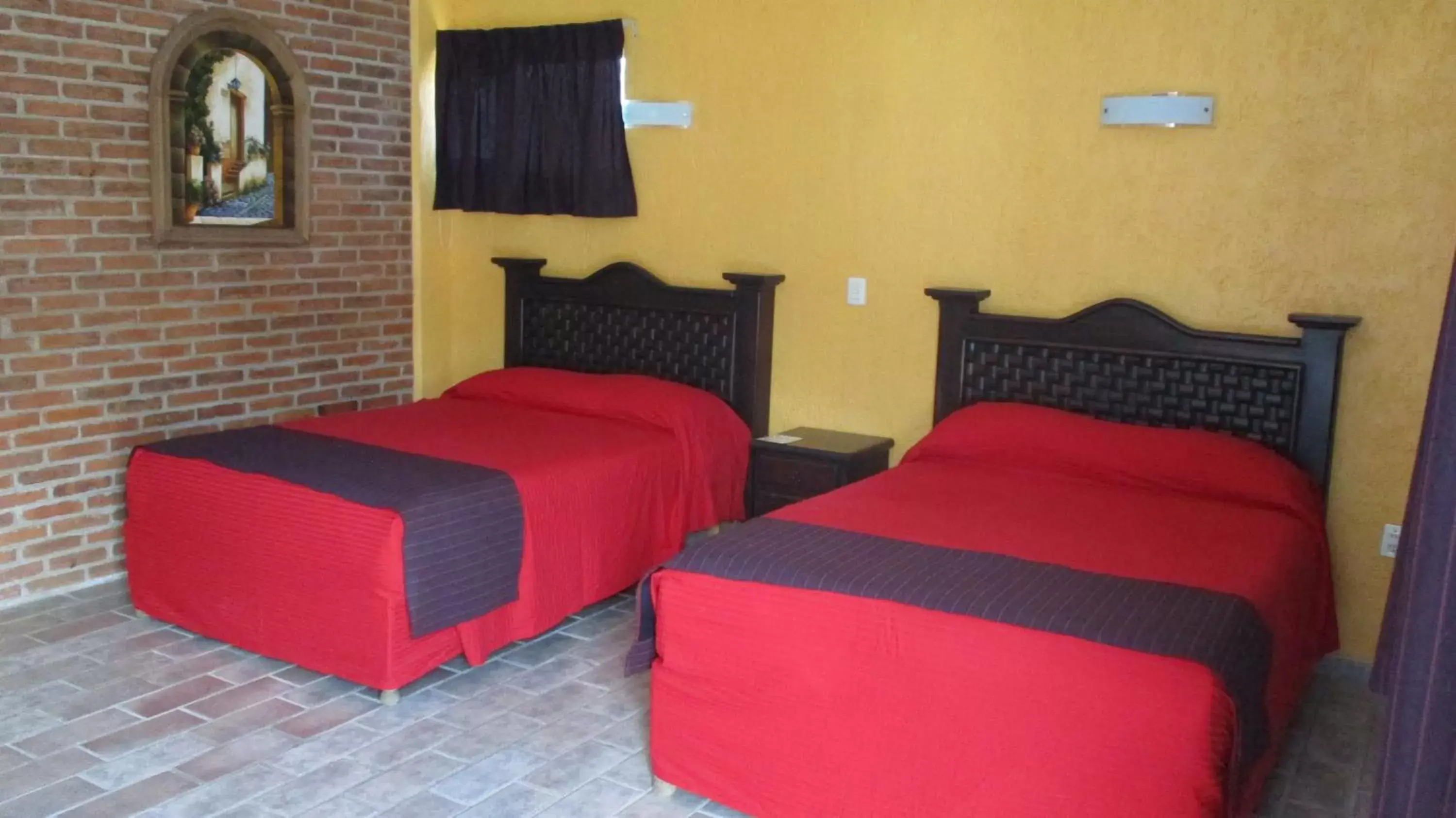 Bedroom, Bed in Hotel Villa Monarca Inn