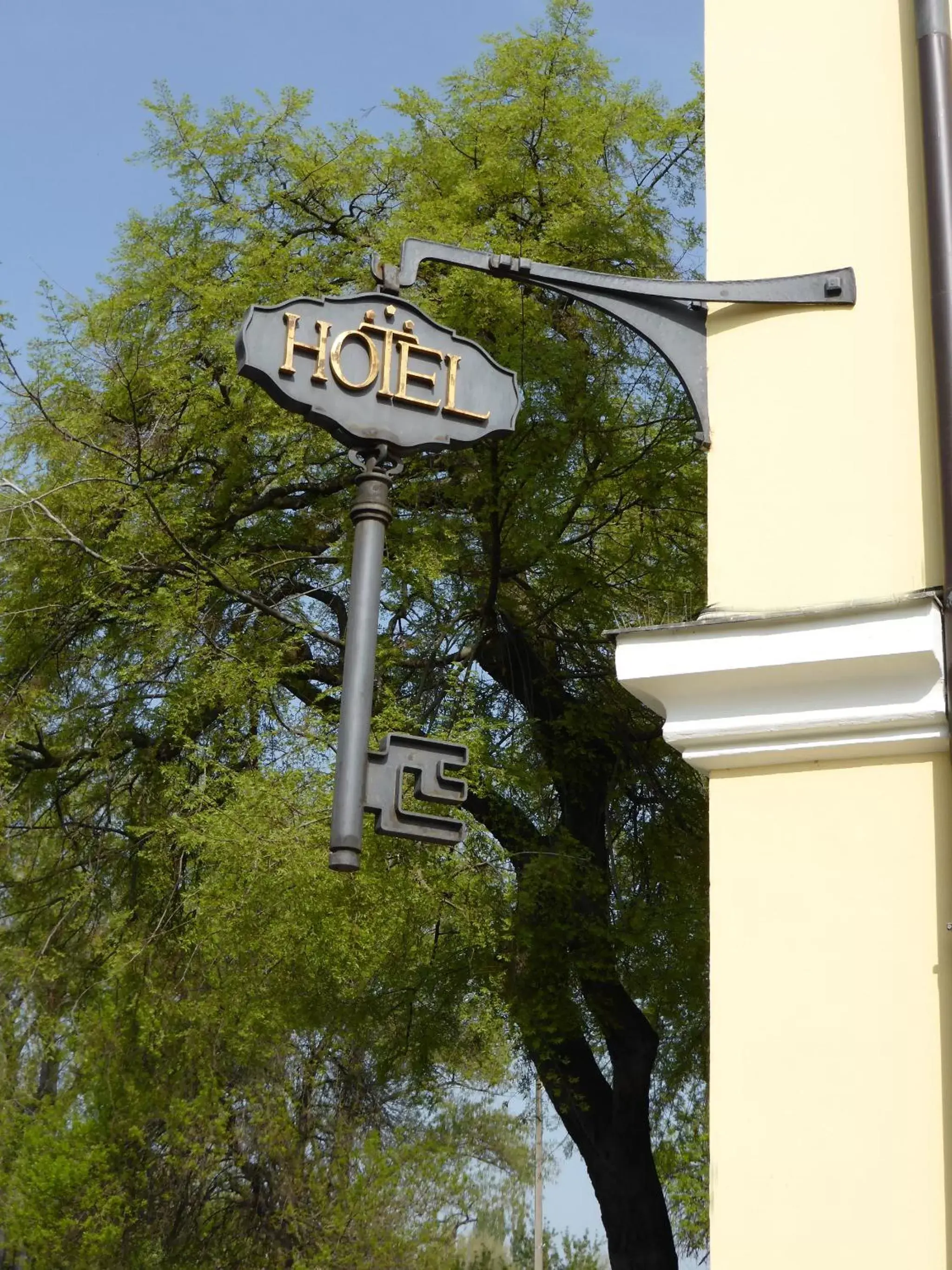 Facade/entrance, Logo/Certificate/Sign/Award in Hotel Klastrom