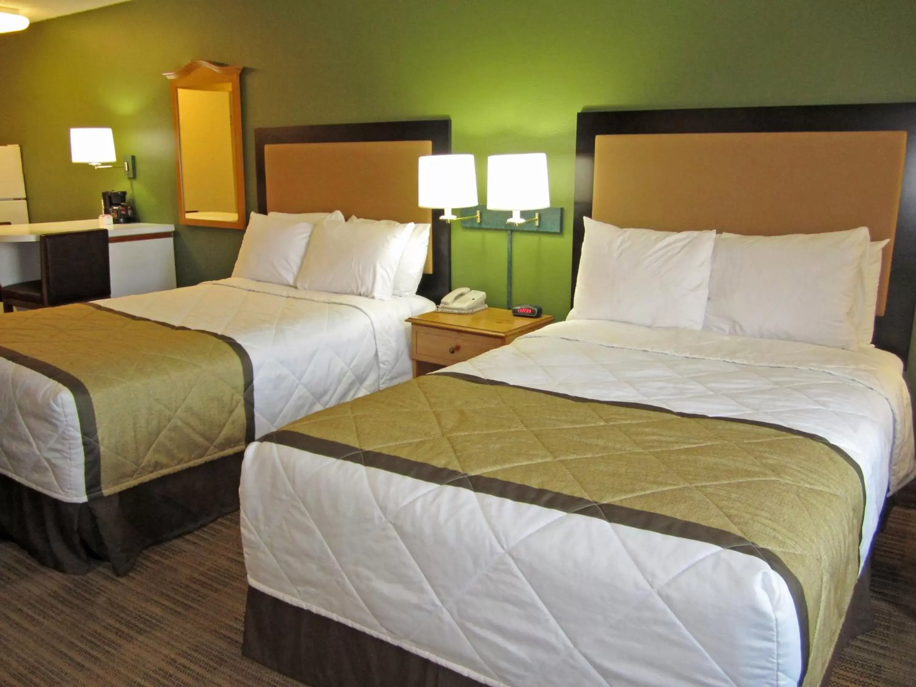 Bed in Extended Stay America Suites - Denver - Cherry Creek