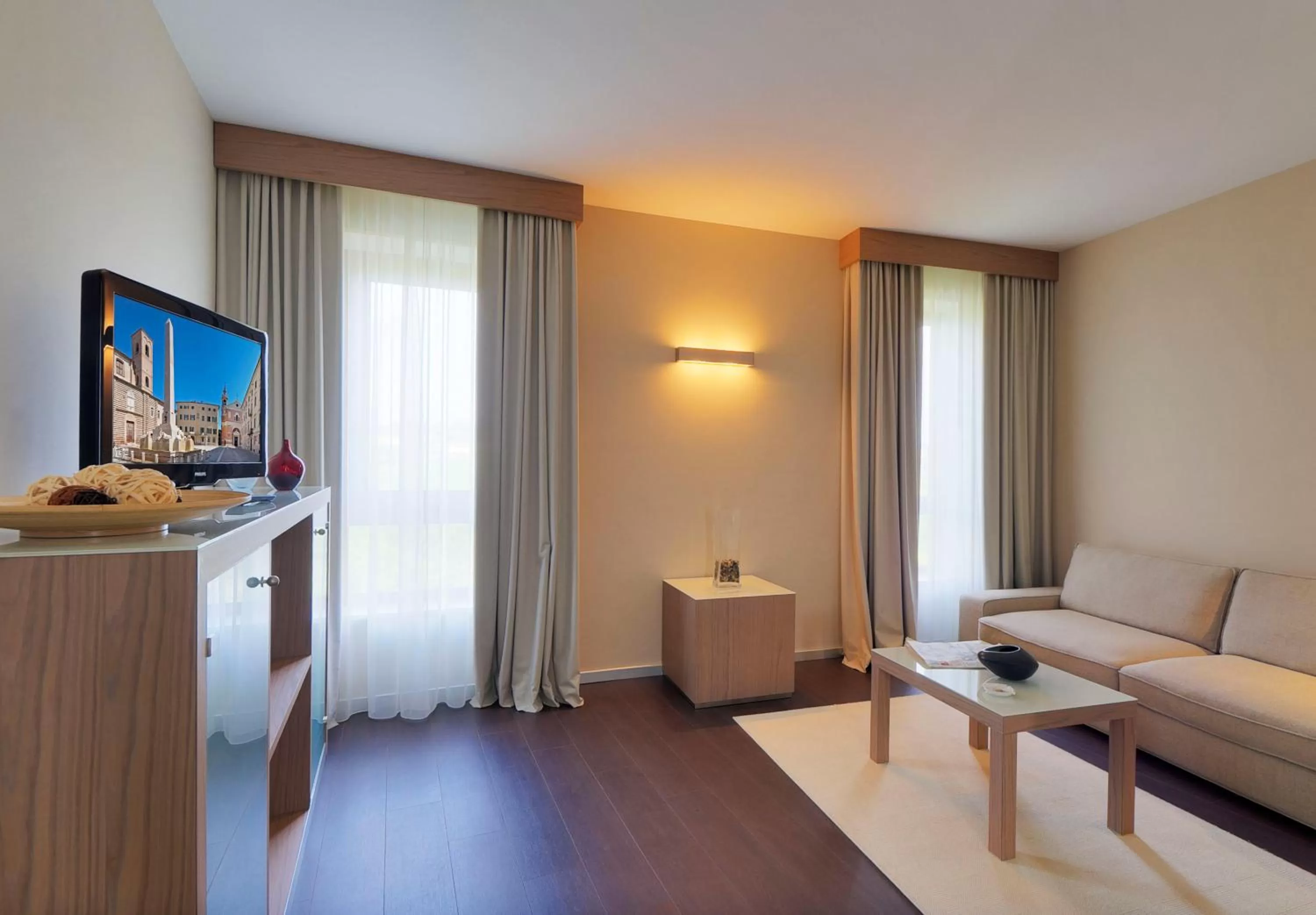 Photo of the whole room in Hotel Federico II