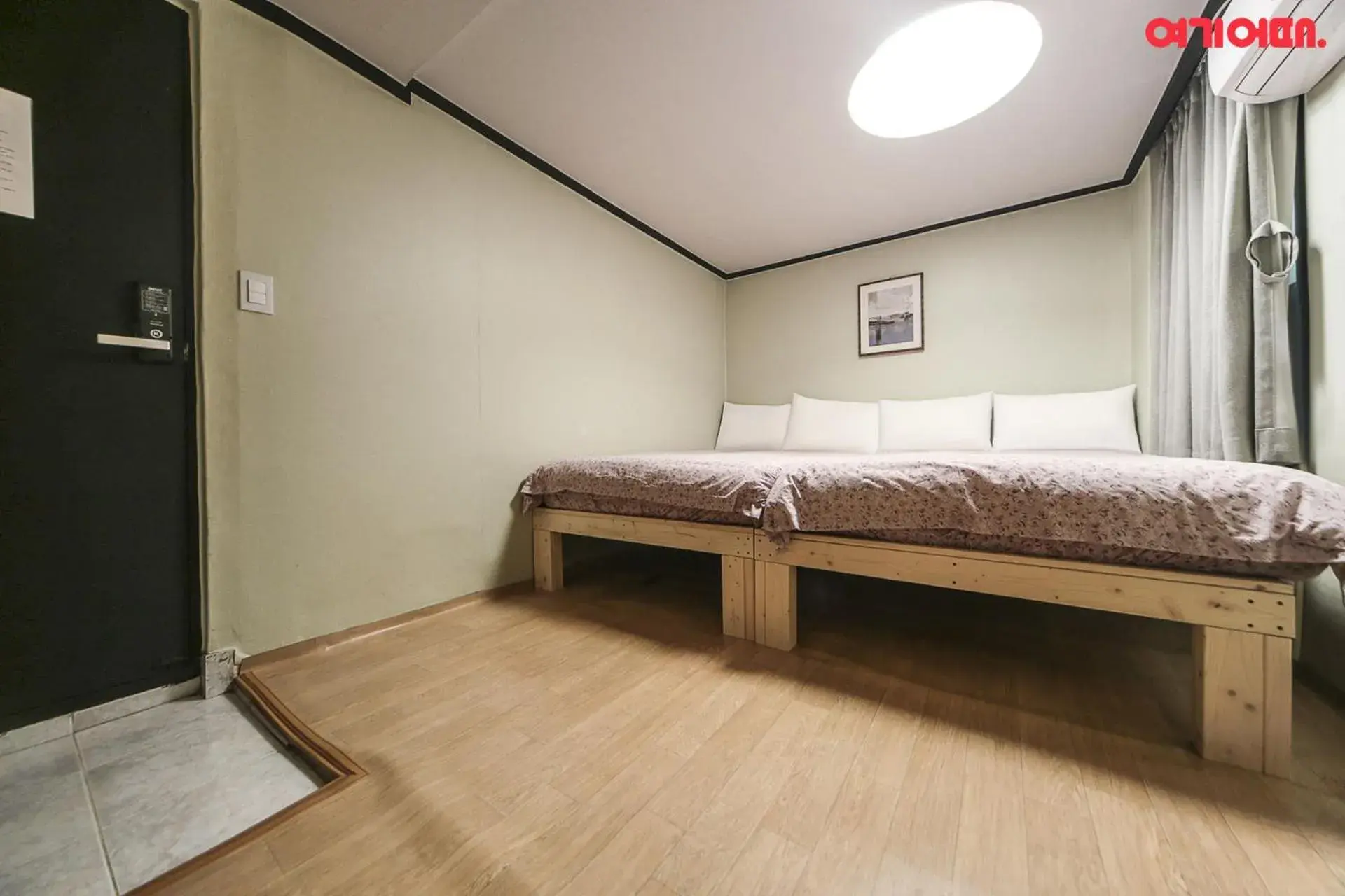 Bed in Insadong R Guesthouse