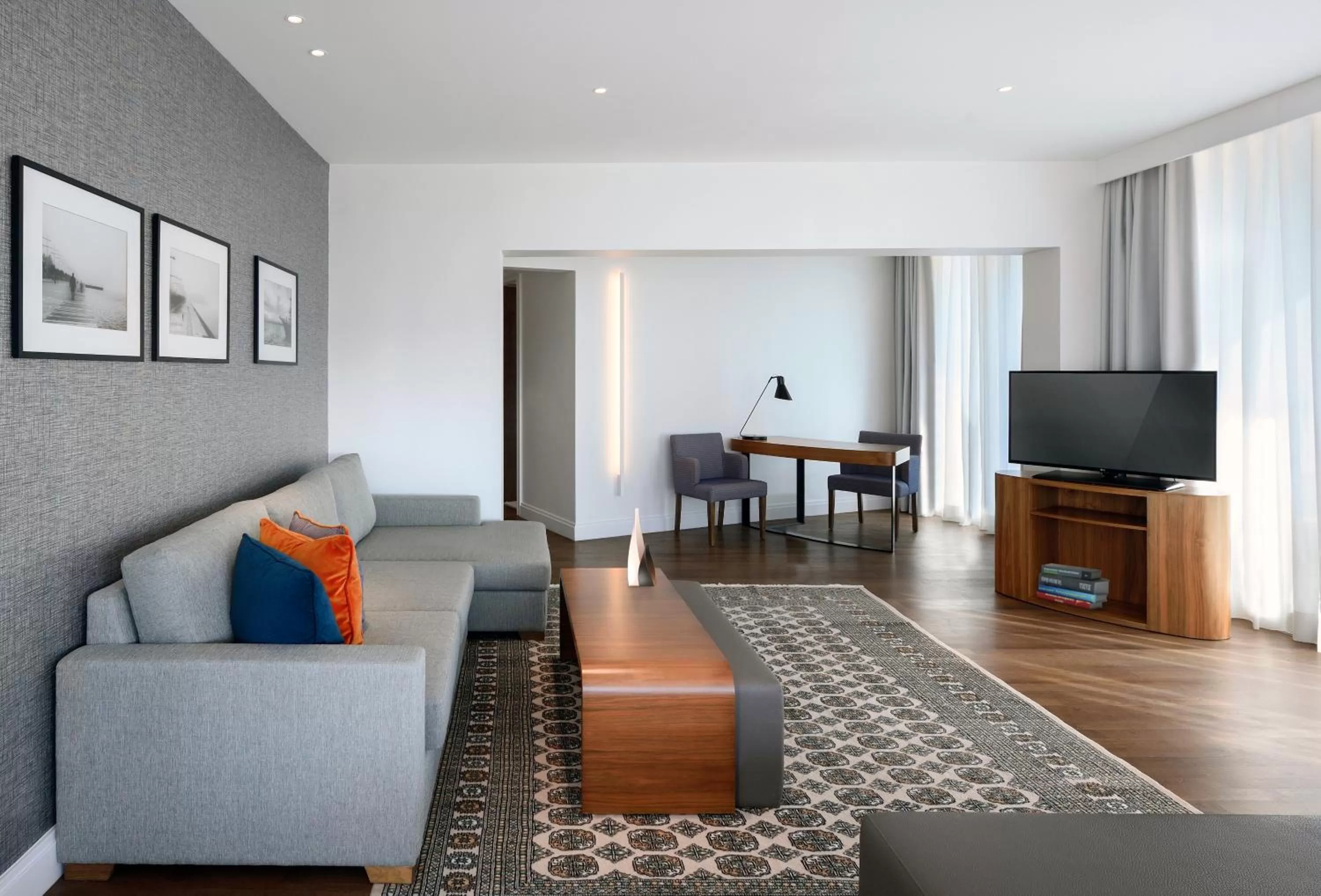 Seating area in Makedonia Palace