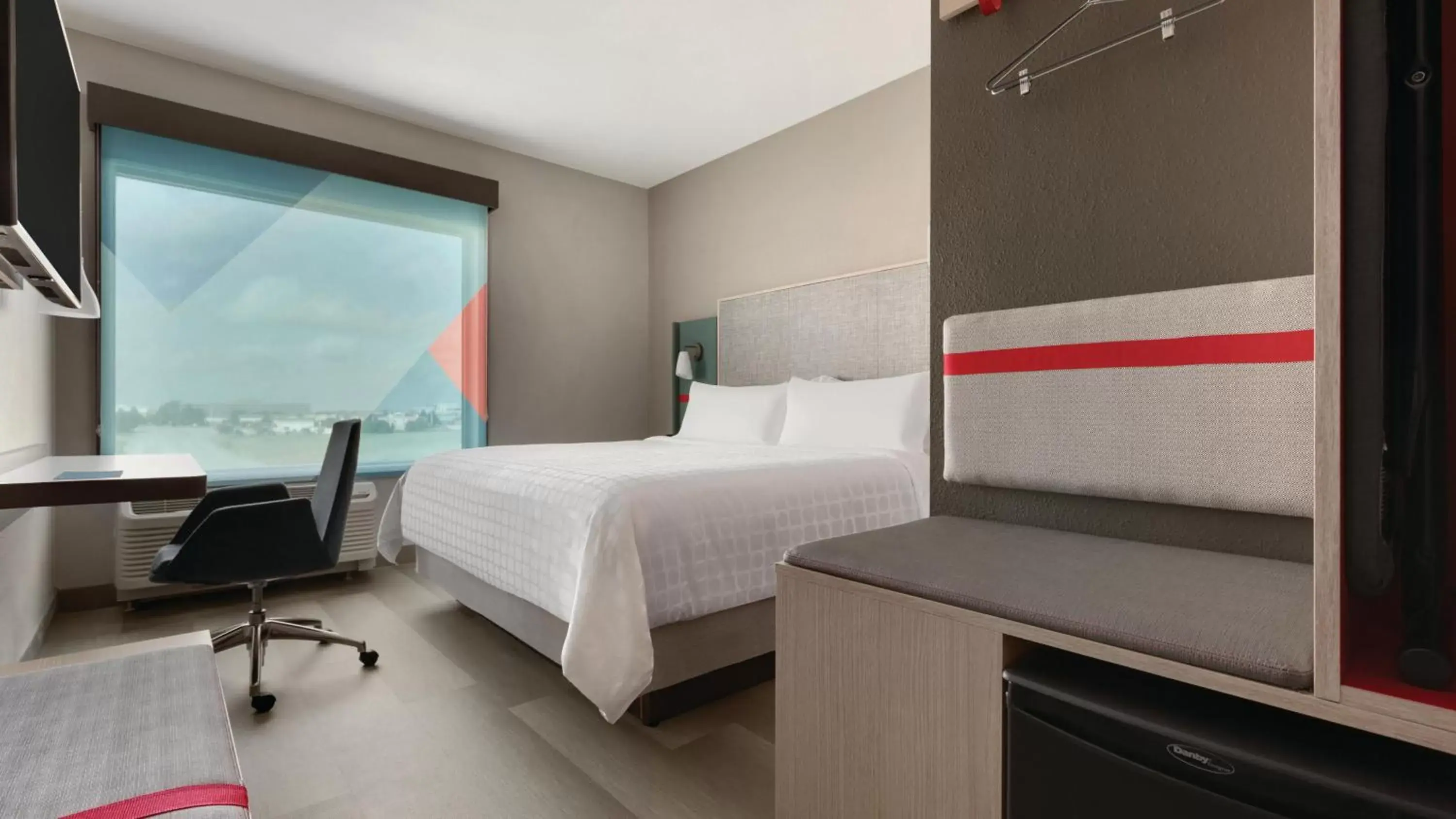 Bed in Avid hotels - Staunton, an IHG Hotel