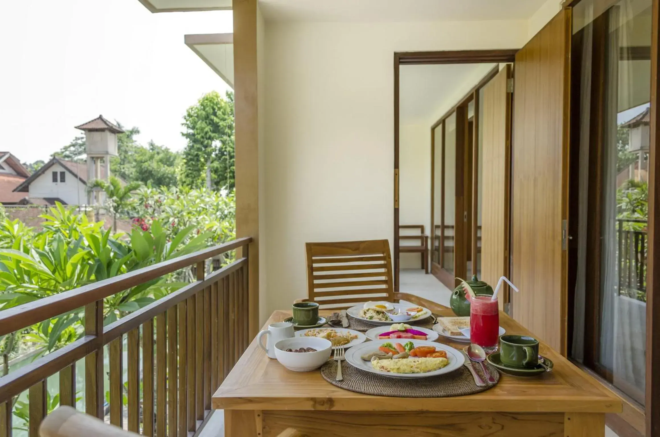 Restaurant/places to eat, Balcony/Terrace in Sapodilla Ubud