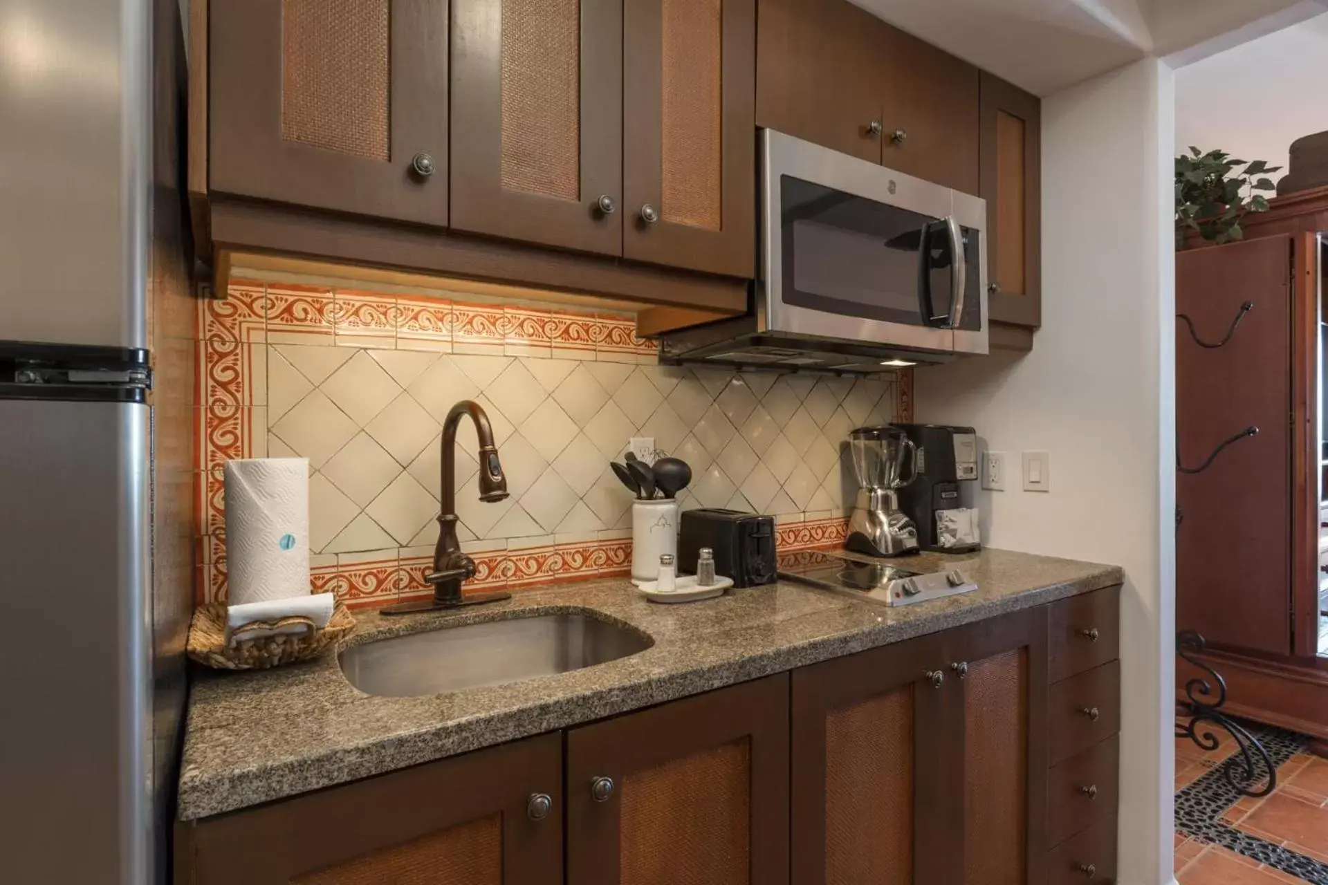 Kitchen/Kitchenette in Hacienda Encantada Resort & Spa