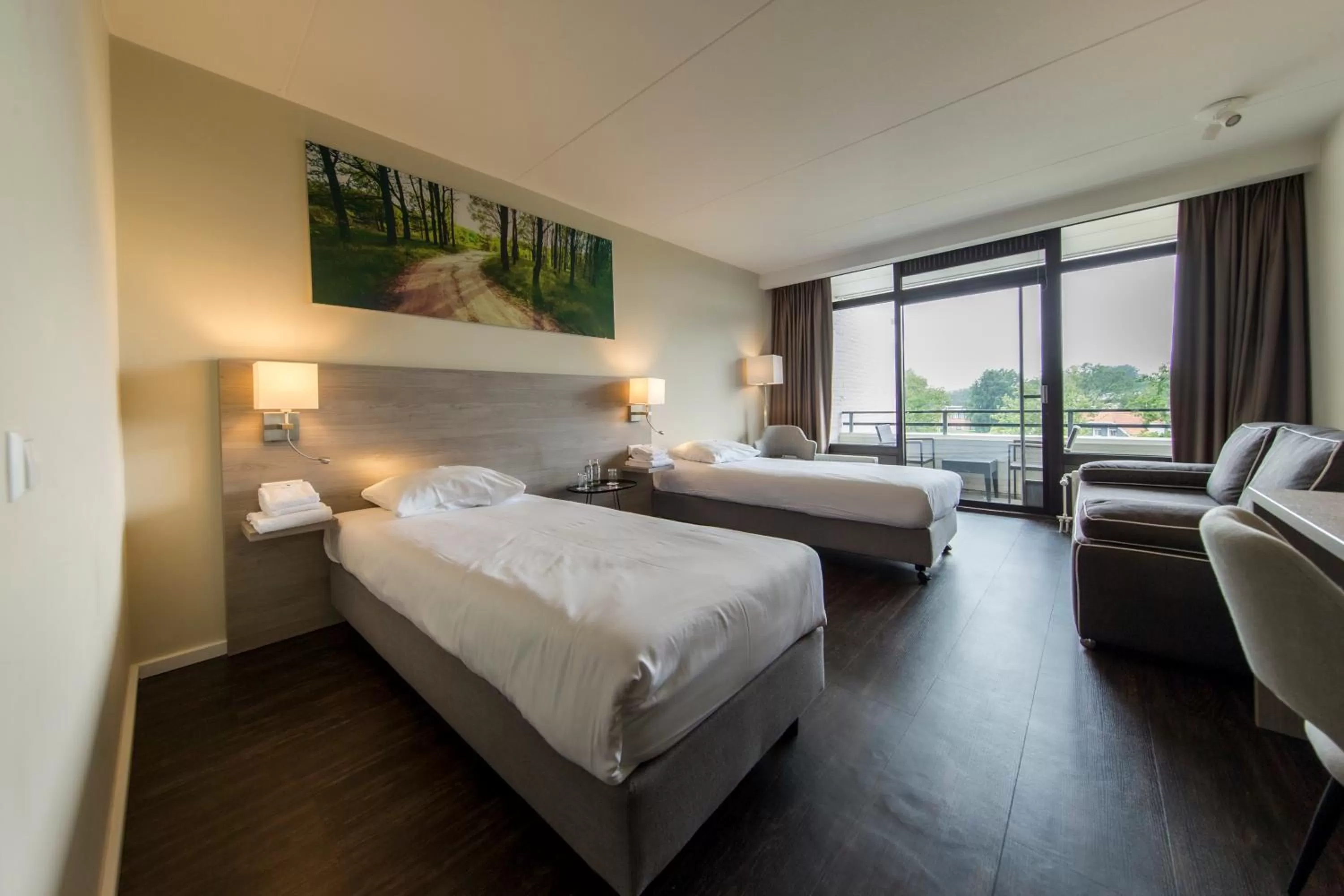 Photo of the whole room, Bed in Fletcher Hotel-Restaurant Frerikshof