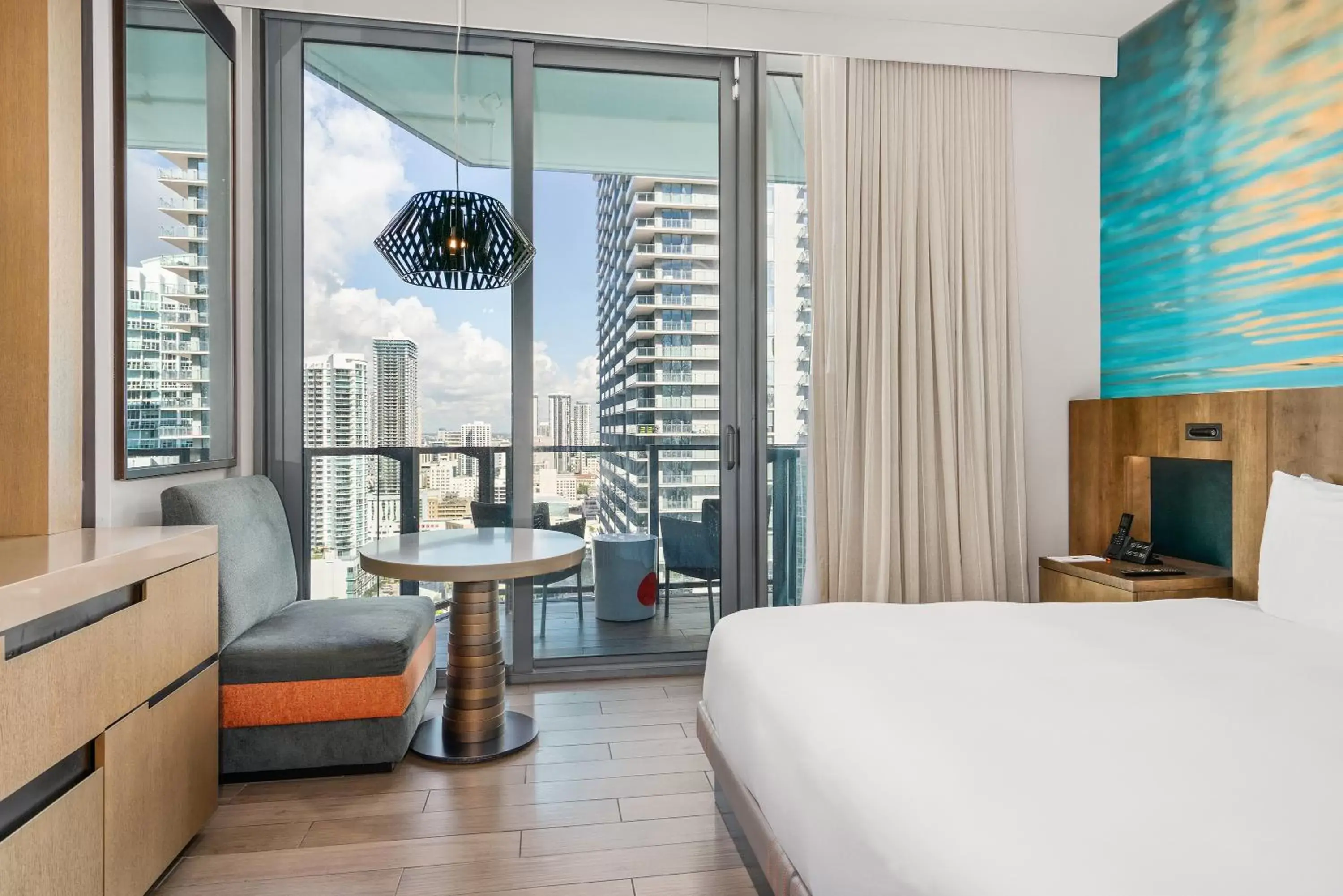 Bed in EAST Miami Bed in EAST Miami