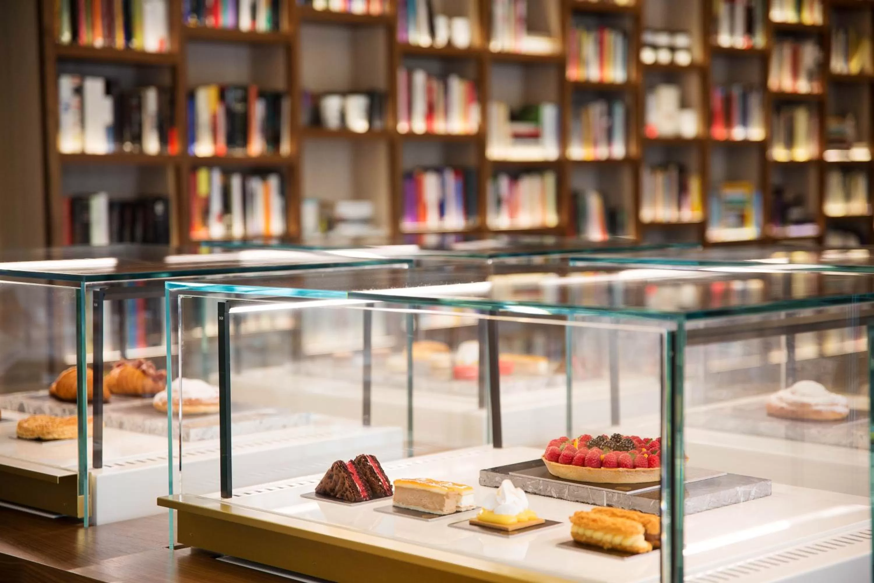 Restaurant/places to eat in Grand Hyatt Barcelona