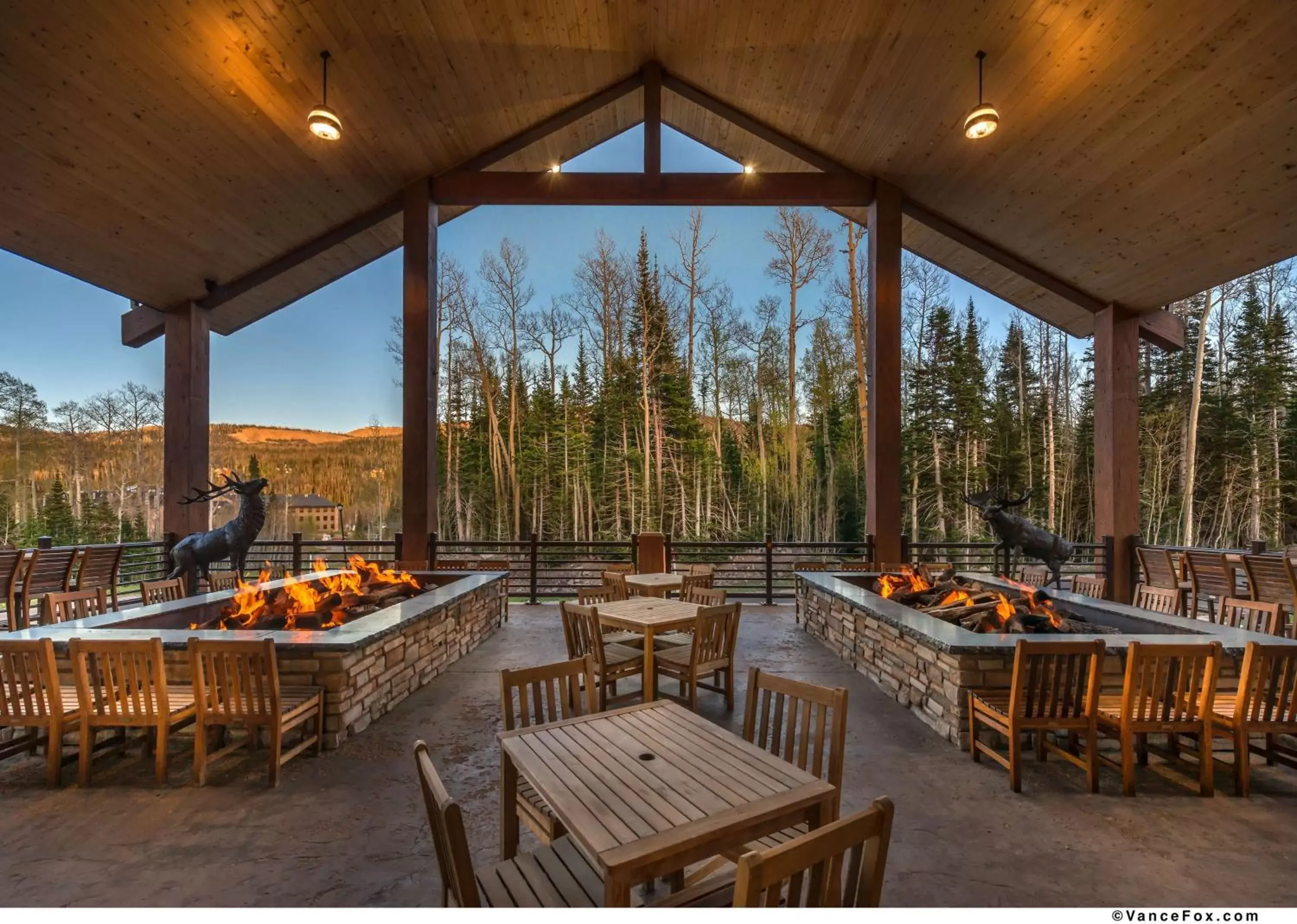 Patio, Restaurant/Places to Eat in Brian Head Lodge