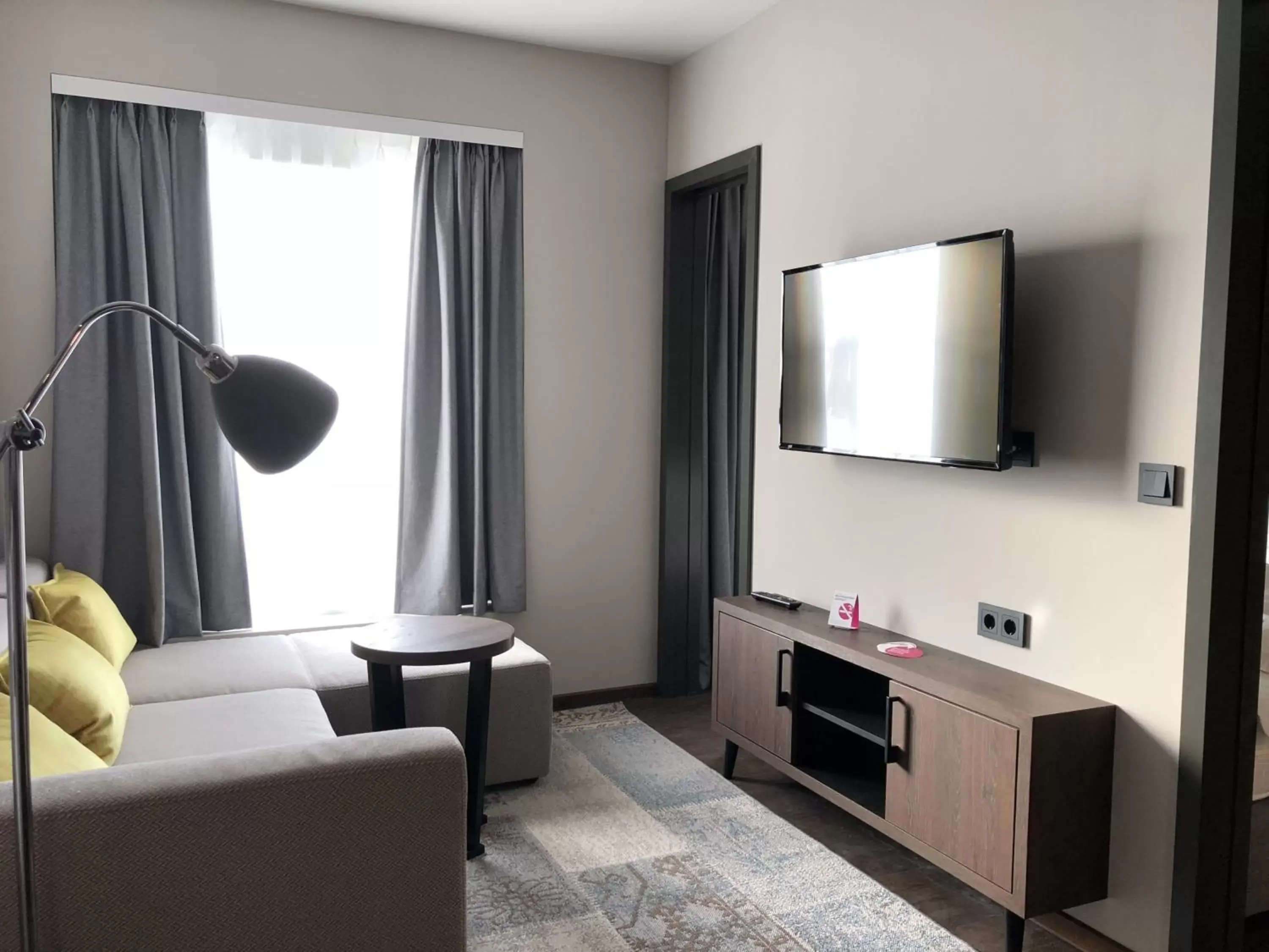 TV and multimedia, Bed in Hotel Smartino TV and multimedia, Bed in Hotel Smartino