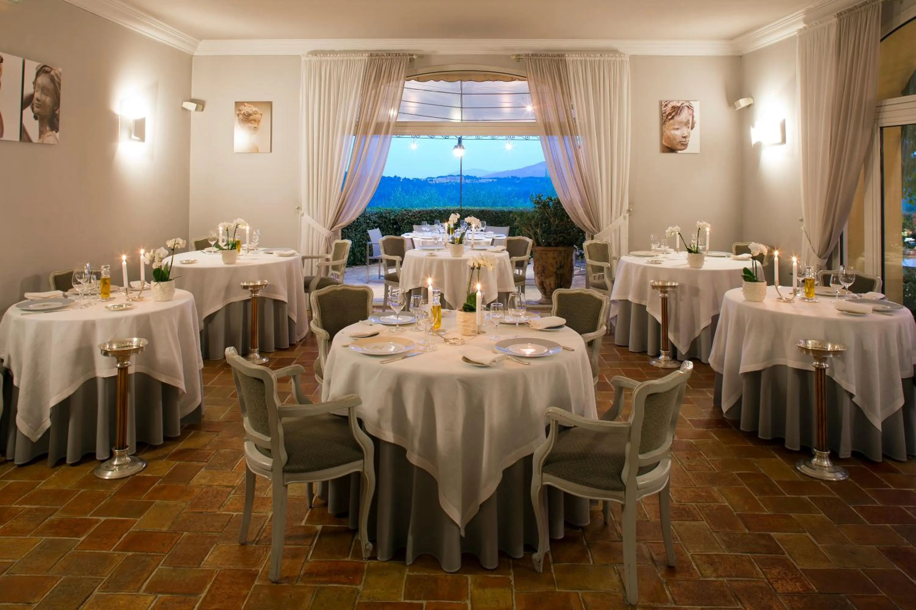 Restaurant/places to eat in Bastide Saint Antoine - Relais & Châteaux