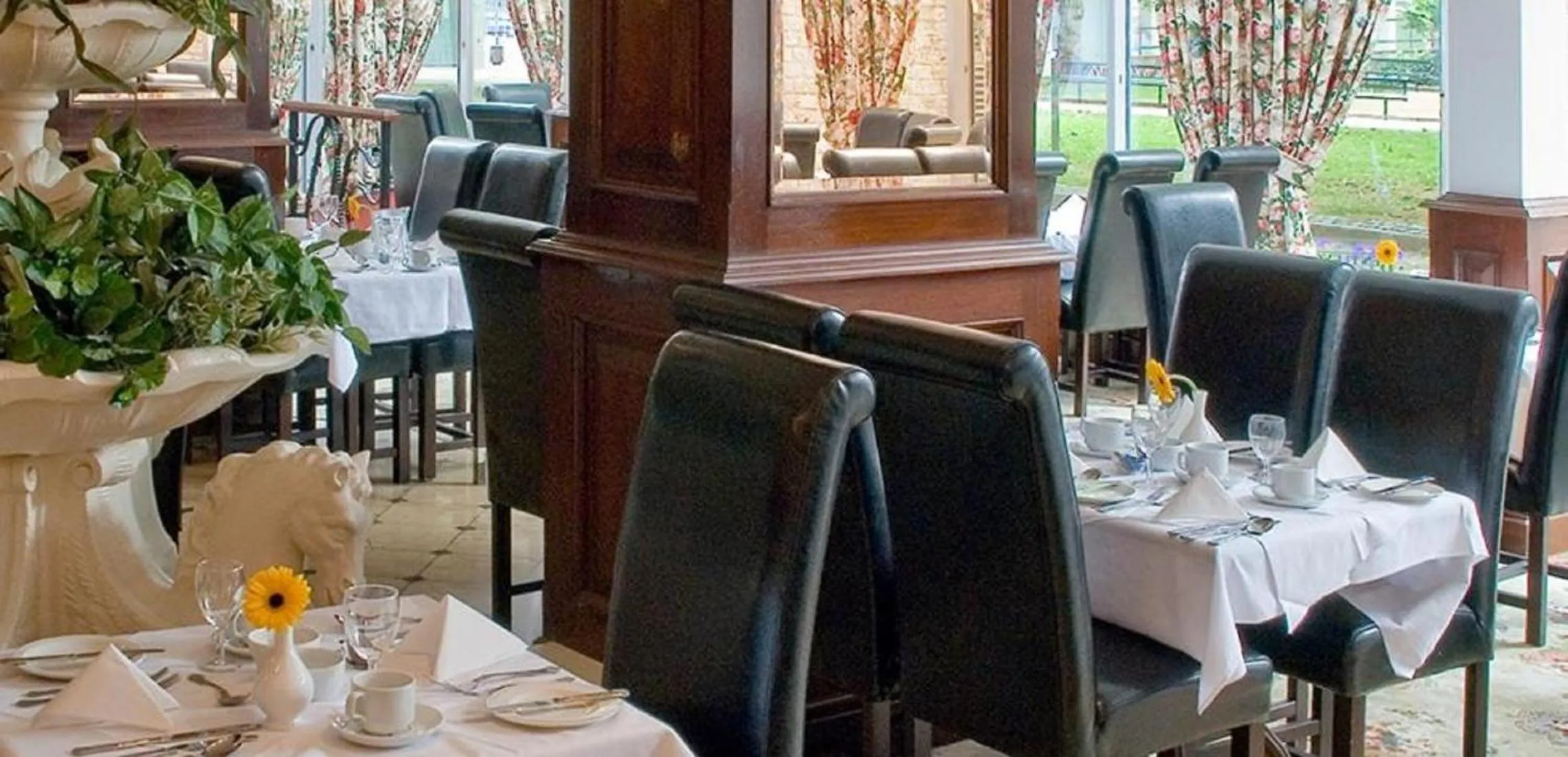 Restaurant/places to eat in Britannia Hotel Coventry