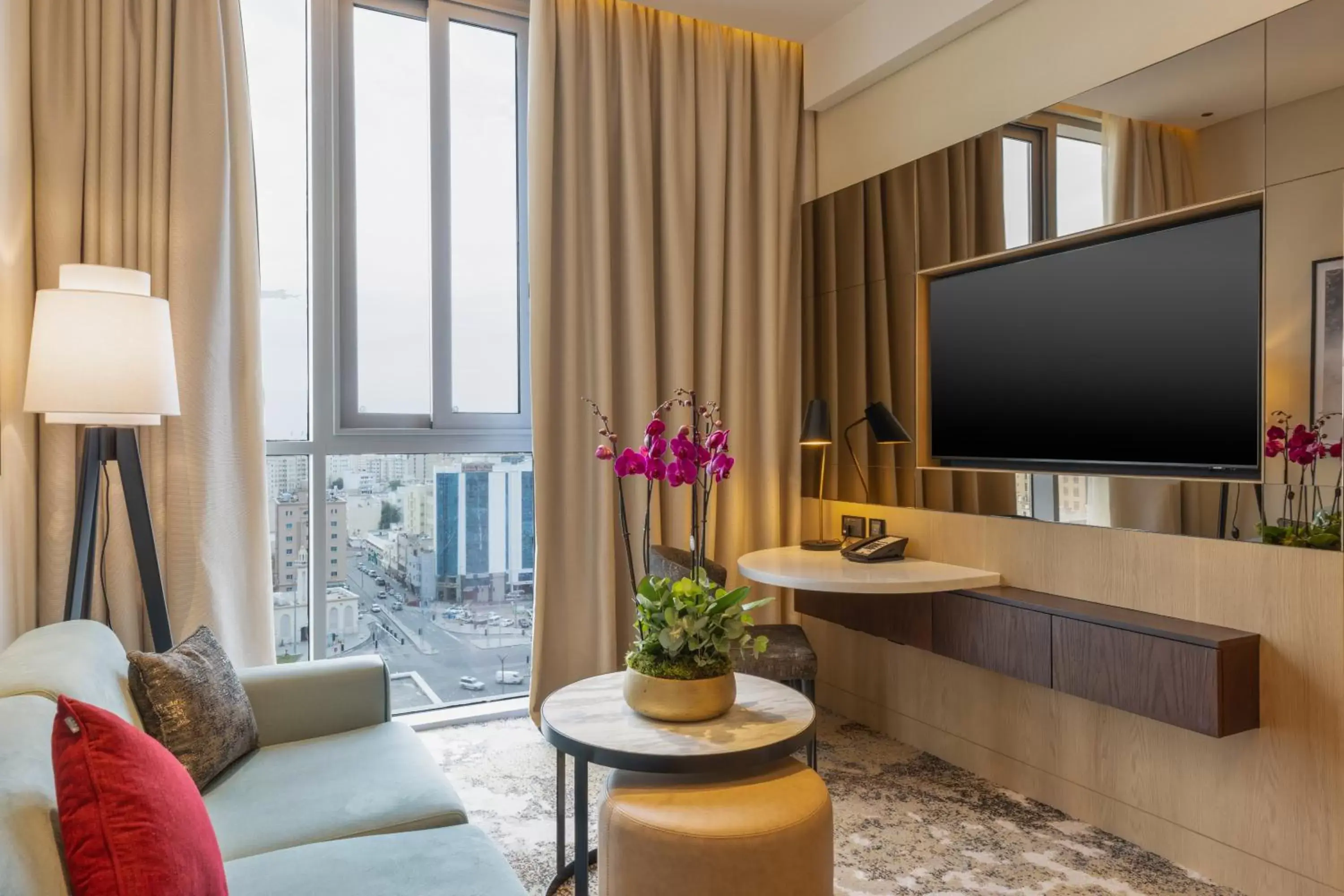 TV and multimedia, TV/Entertainment Center in Embassy Suites By Hilton Doha Old Town