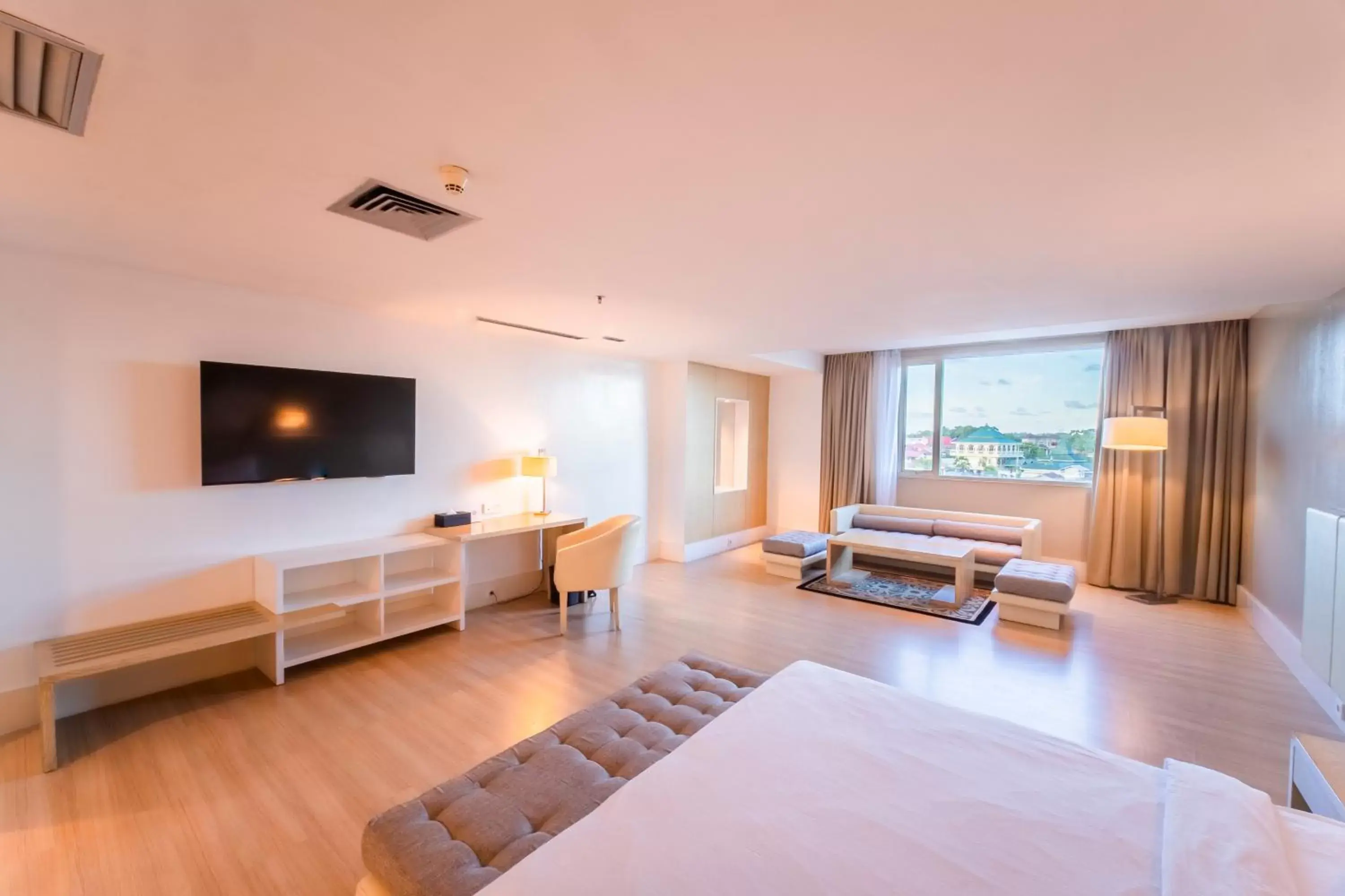 Bedroom, Seating Area in Grand Jatra Hotel Balikpapan