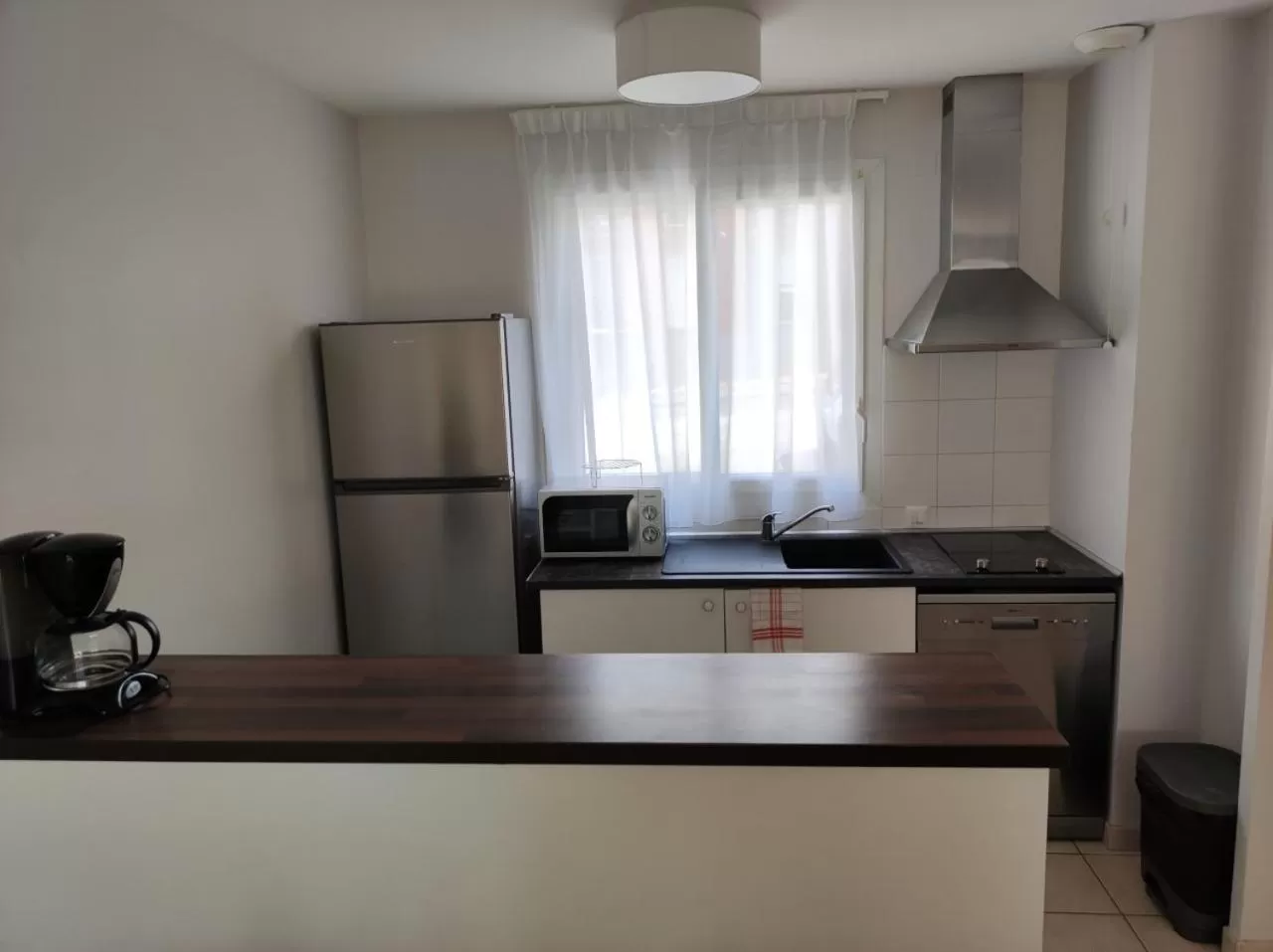 Coffee/tea facilities, Kitchen/Kitchenette in Domitys Le Jardin des Lys