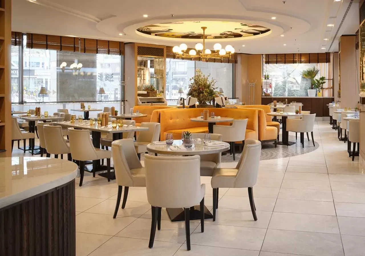 Restaurant/Places to Eat in Waldorf Astoria Berlin