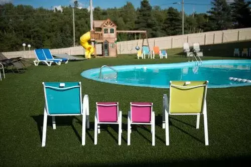 Swimming Pool in Clarenville Inn