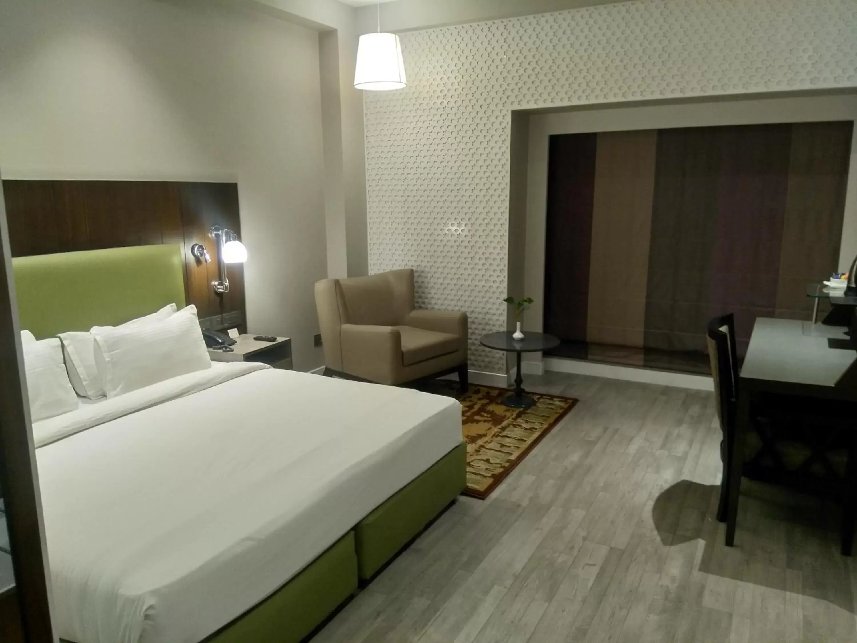 Bedroom, Bed in Country Inn & Suites By Radisson Jammu