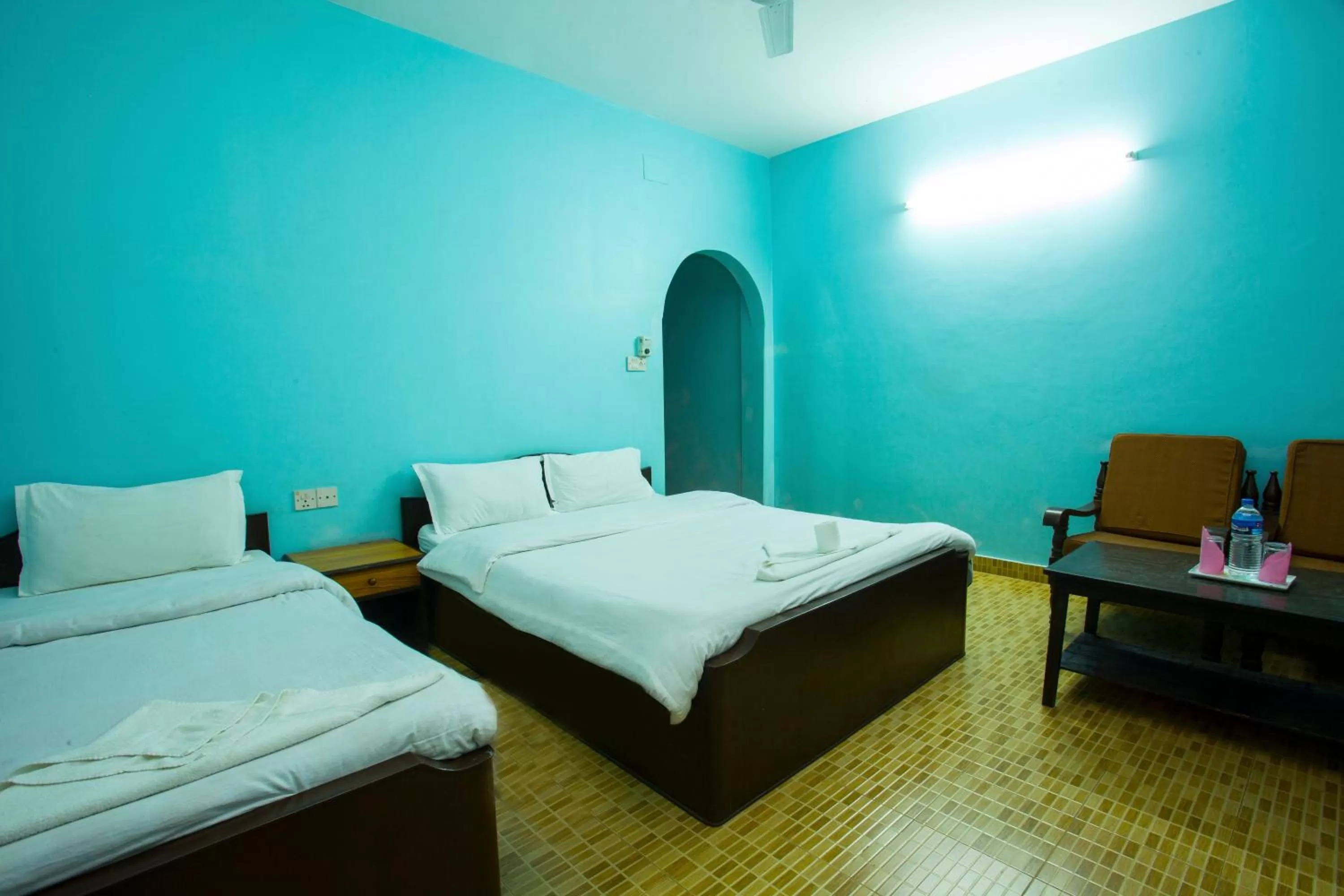 Photo of the whole room, Bed in The North Face Inn