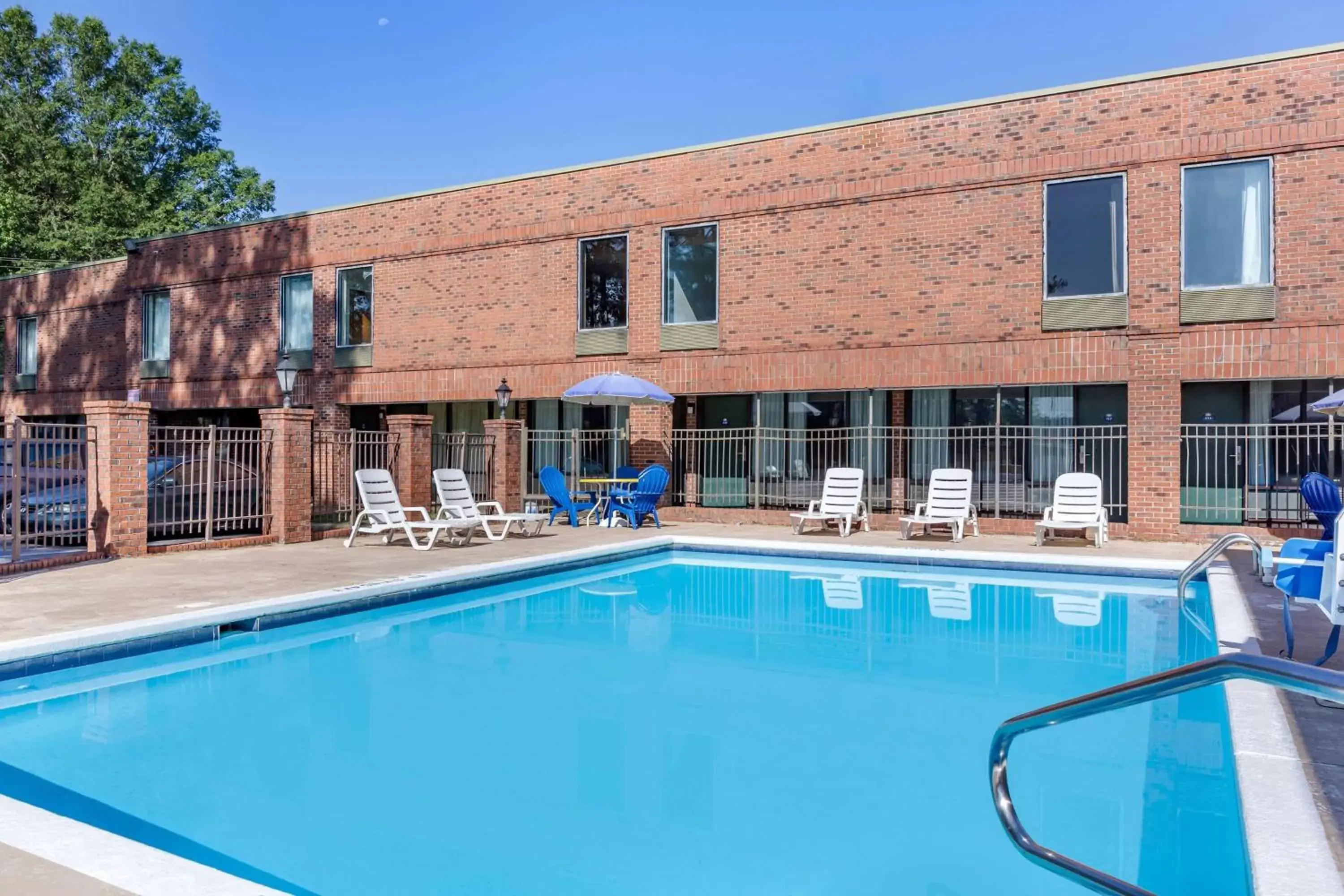 Pool view, Property Building in Days Inn & Suites by Wyndham Rocky Mount Golden East