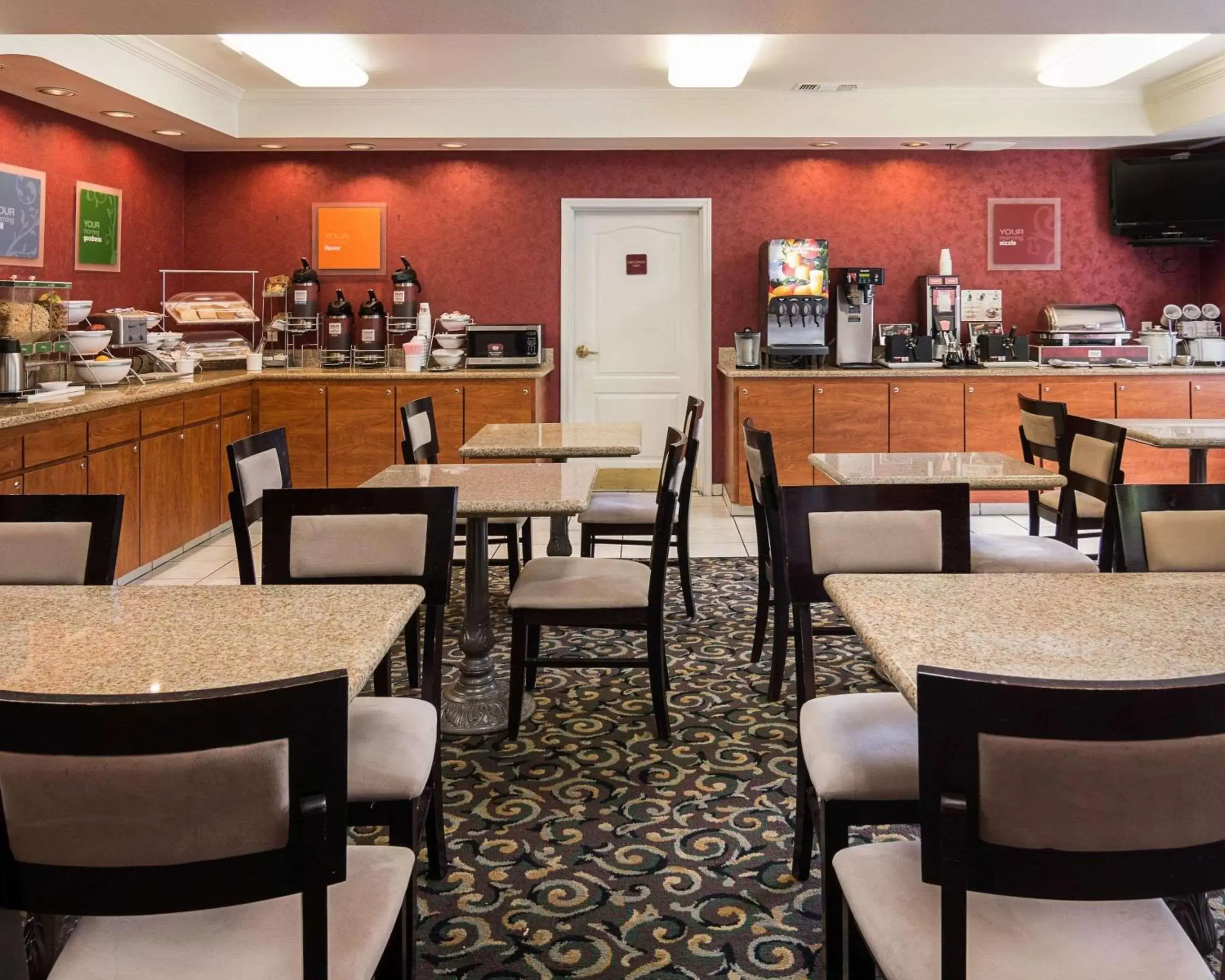 Restaurant/Places to Eat in Comfort Suites Texarkana