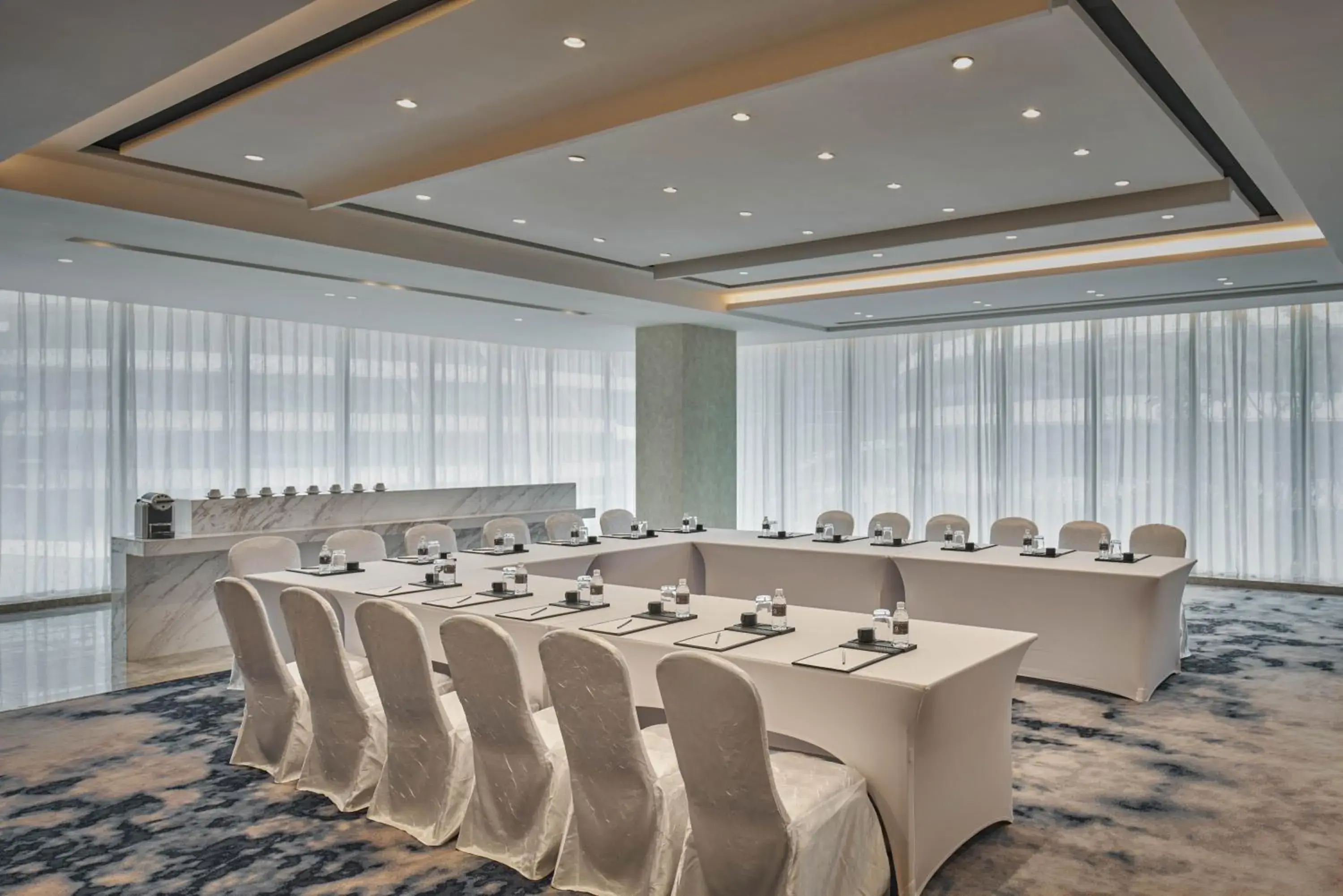 Business facilities in The QUBE Hotel Shanghai Hongqiao