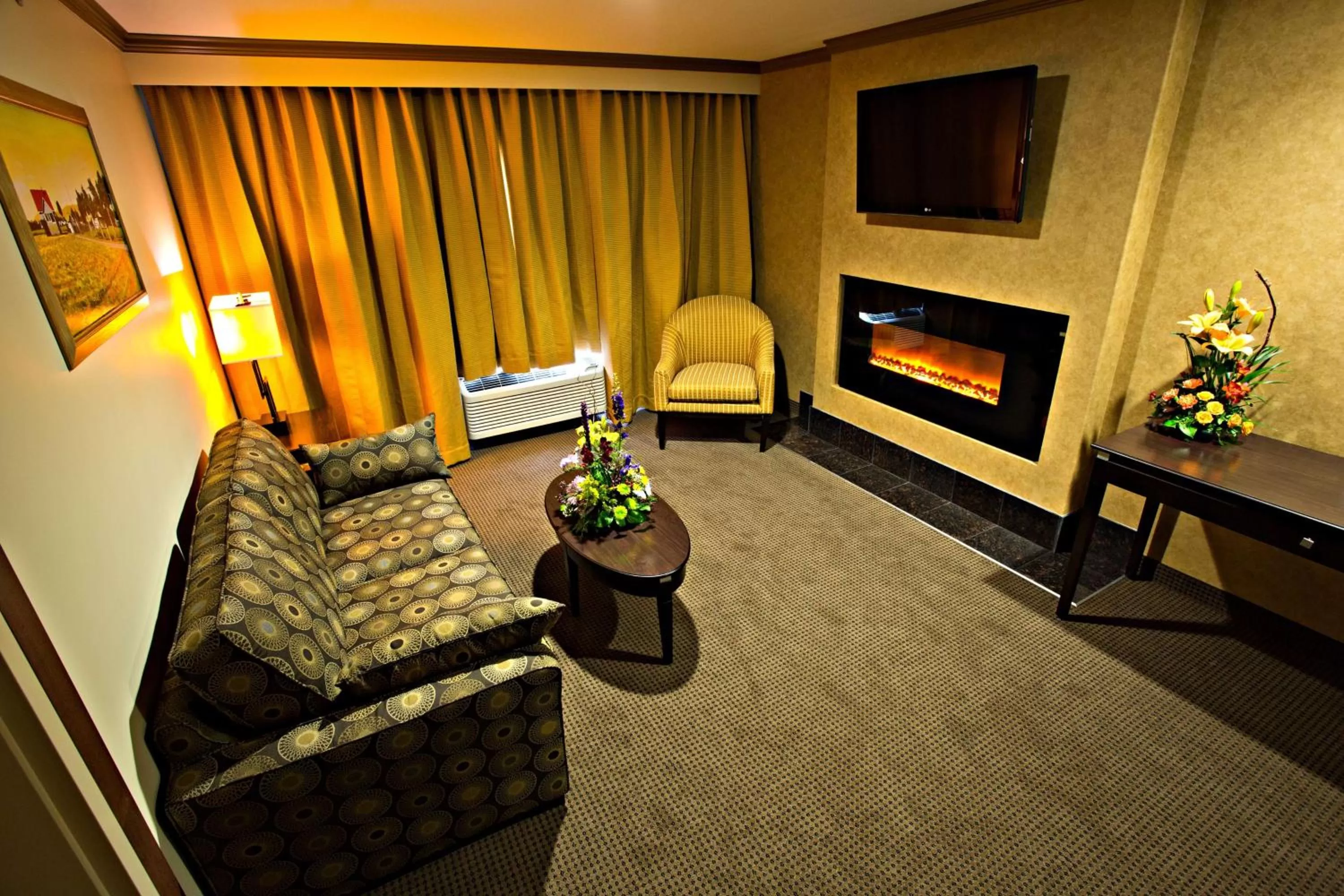 Photo of the whole room in Camrose Resort Hotel