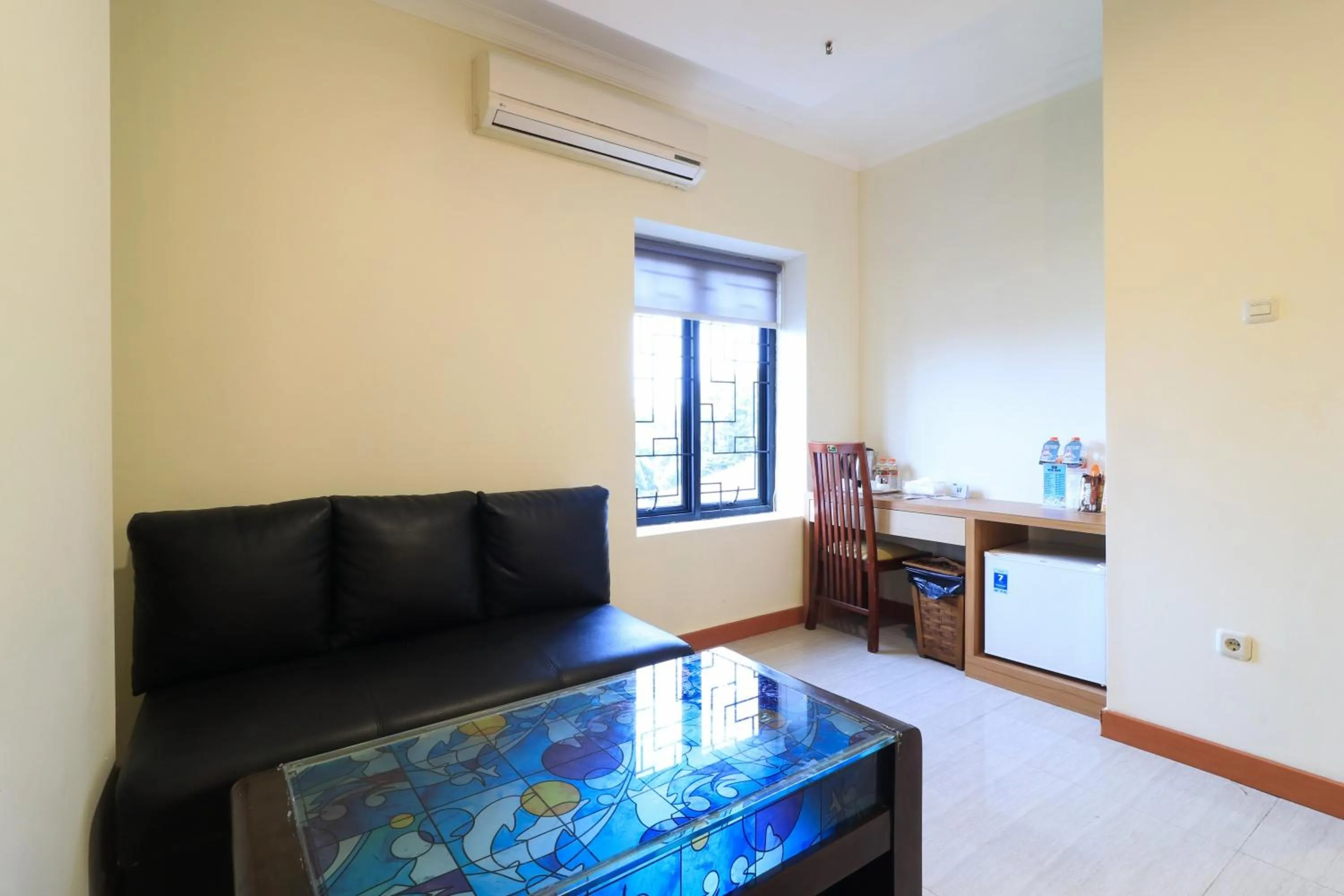 Seating area in Coins Hotel Jakarta