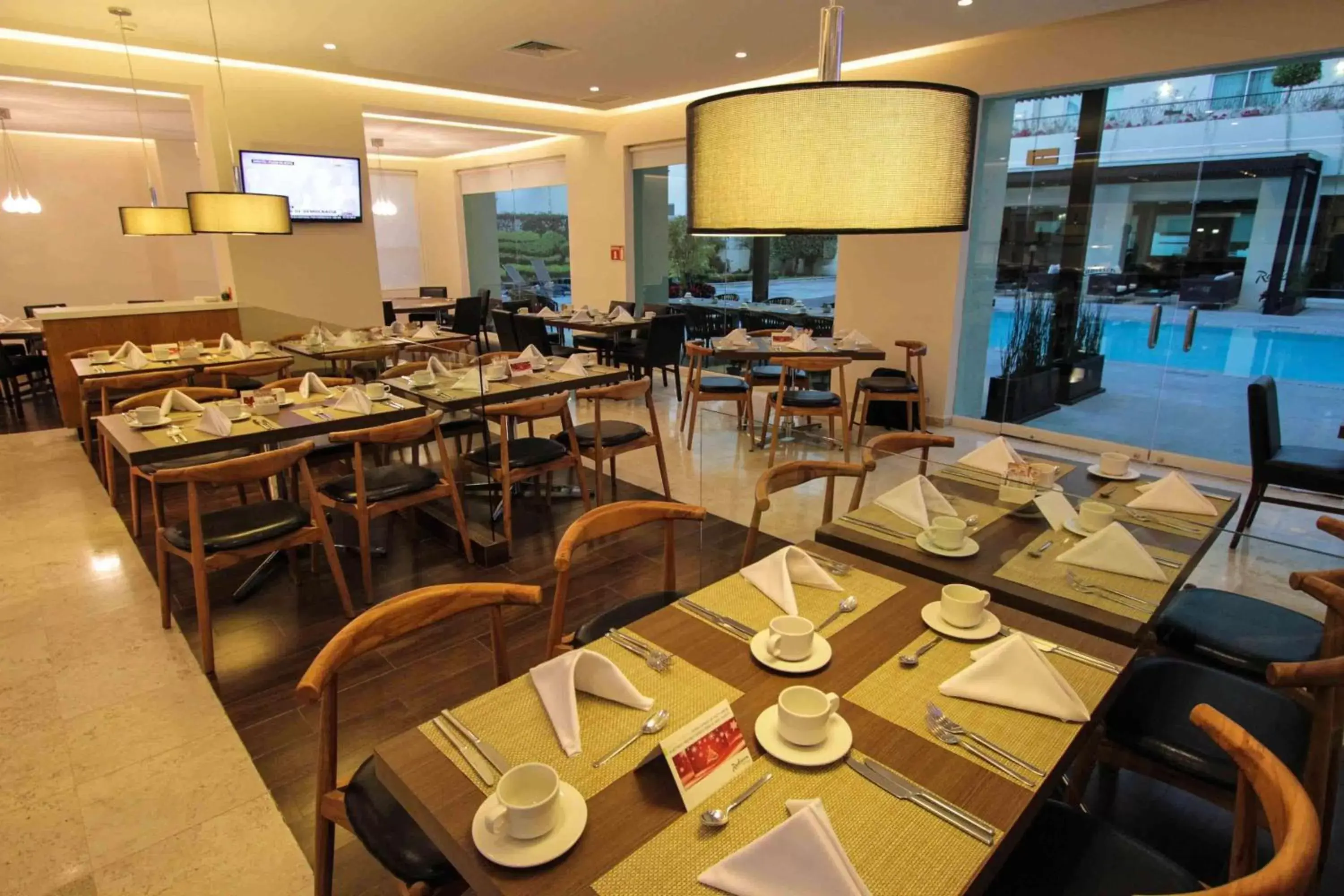 Restaurant/Places to Eat in Radisson Poliforum Plaza Hotel Leon