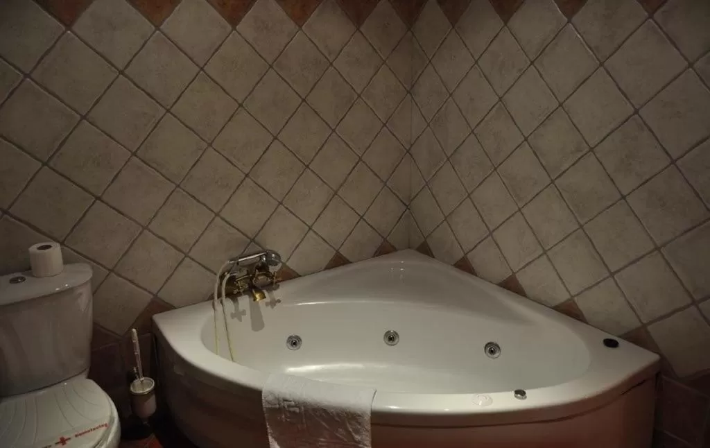 Hot Tub, Bathroom in Escua