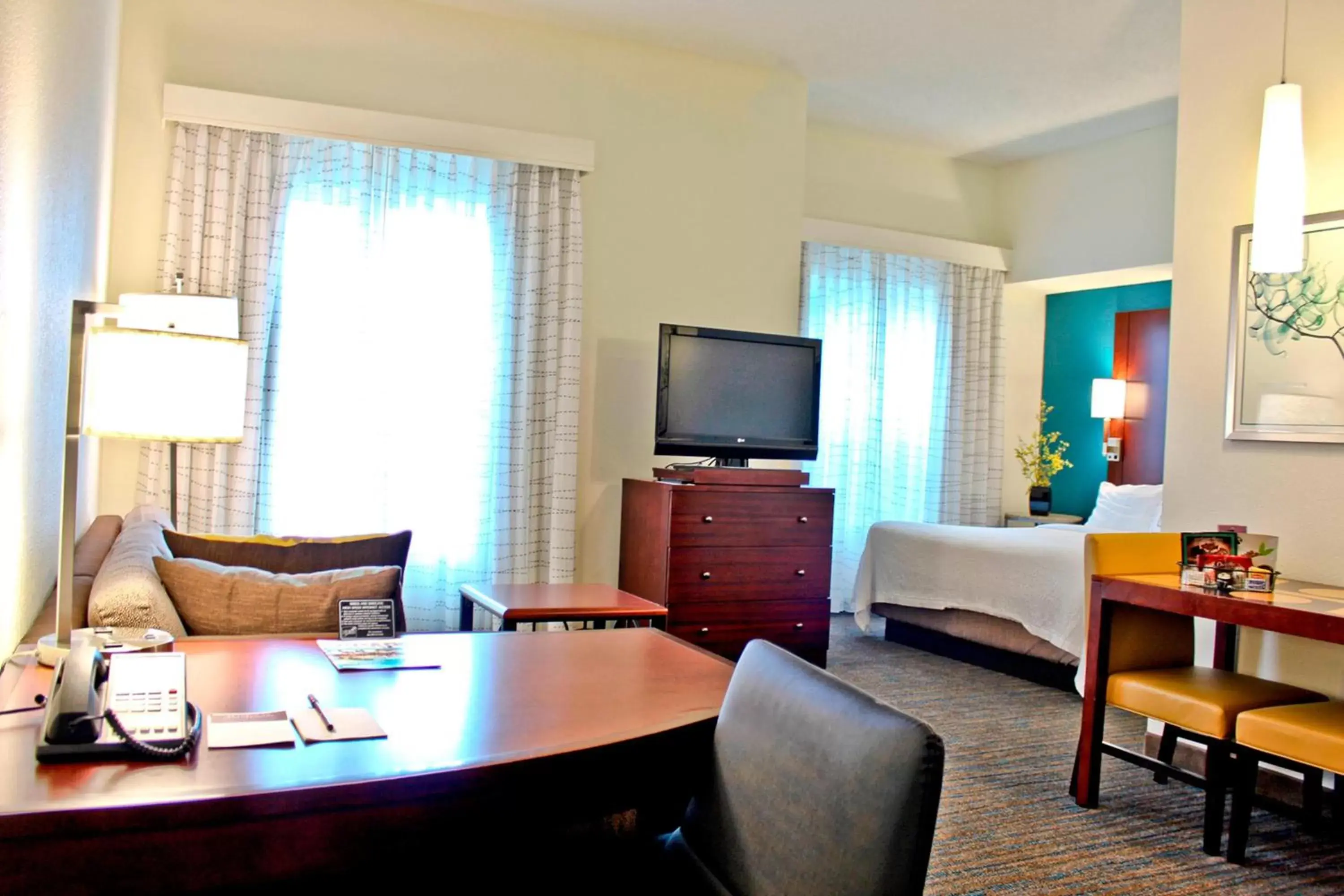 Photo of the whole room, TV/Entertainment Center in Residence Inn by Marriott Waldorf