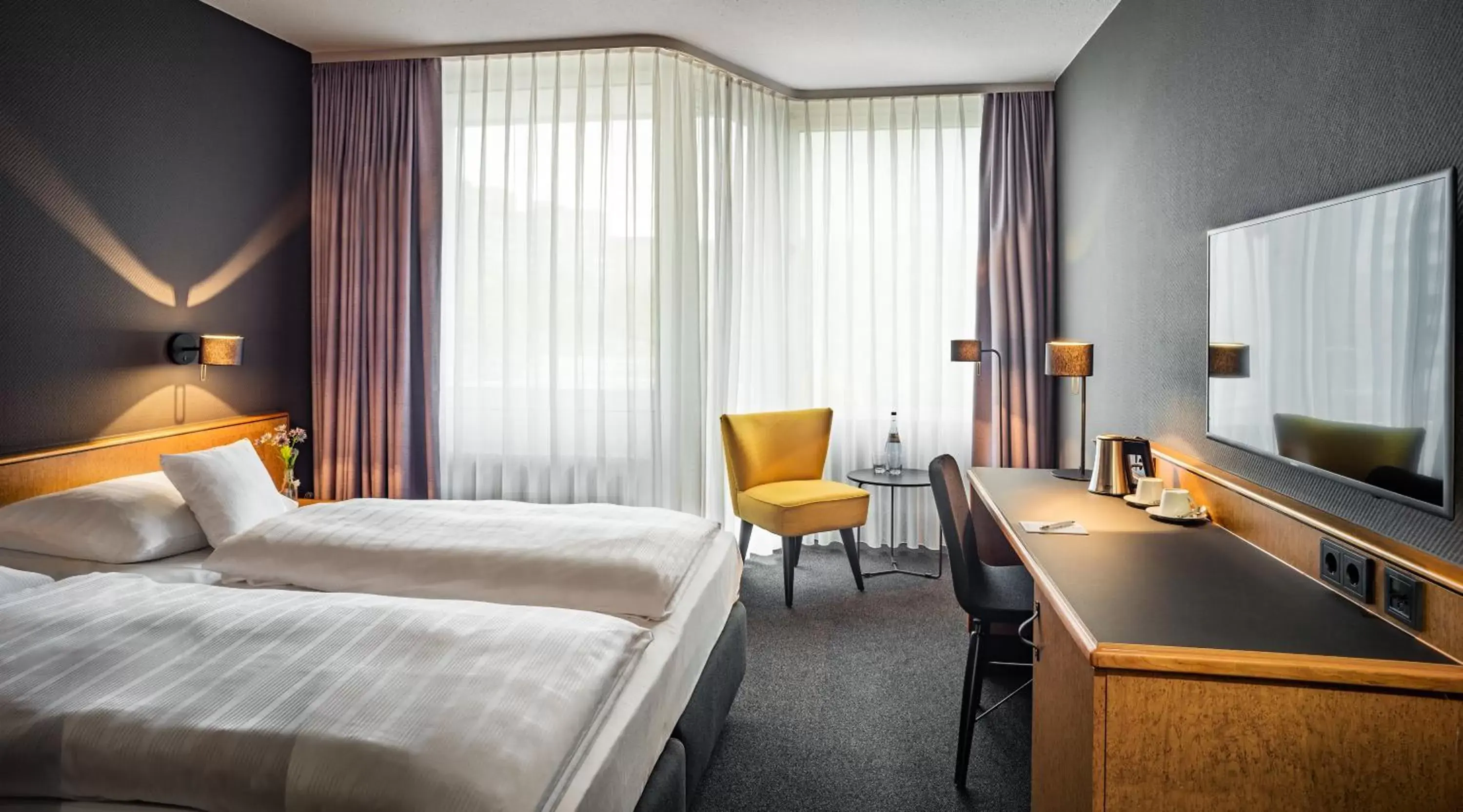 Photo of the whole room, Bed in Best Western Hotel Kaiserslautern