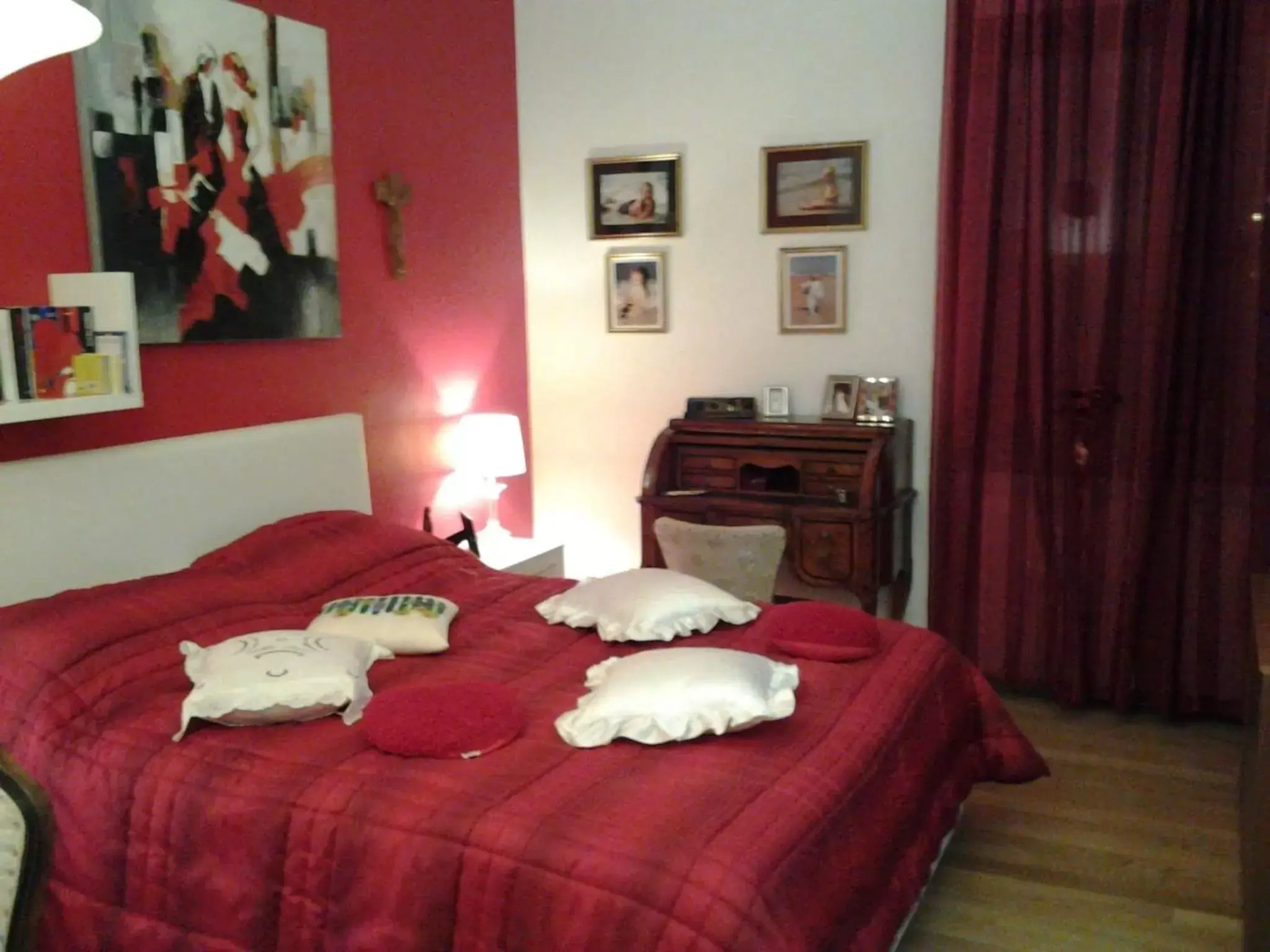 Photo of the whole room, Bed in Monteceneri 9 B&b