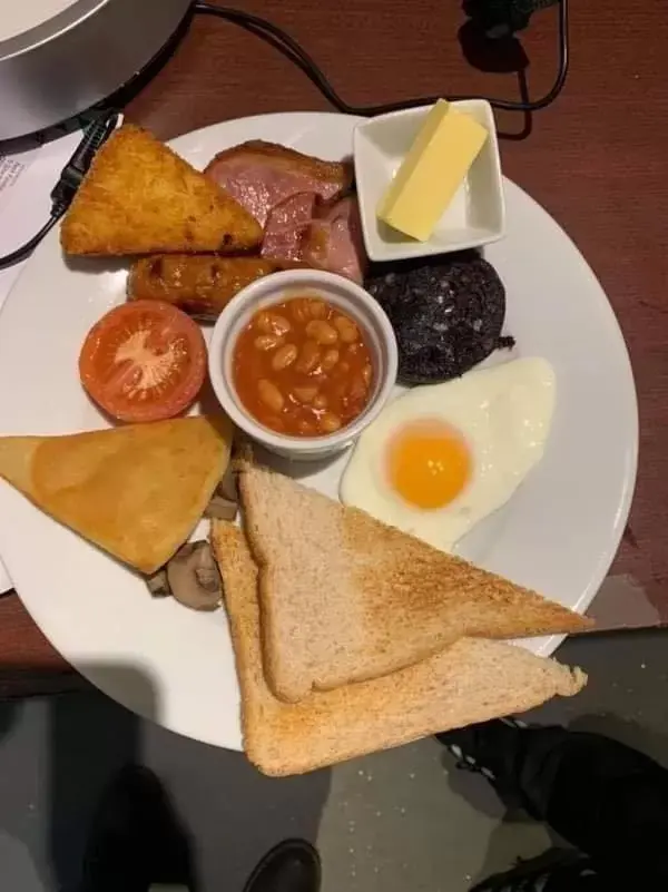 Breakfast in Bennachie Lodge Hotel in Kemnay