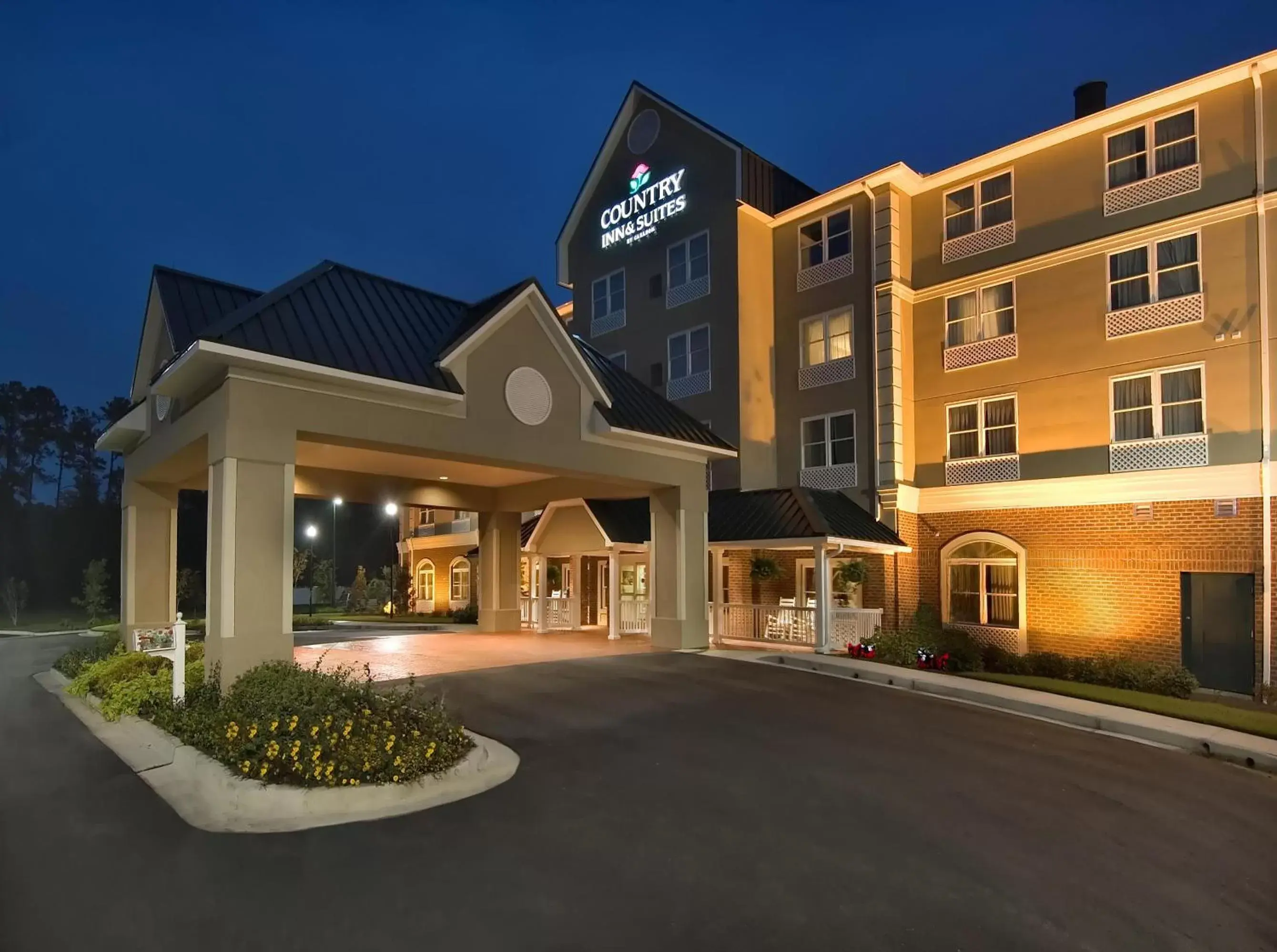 Facade/entrance, Property Building in Country Inn & Suites by Radisson, Summerville, SC