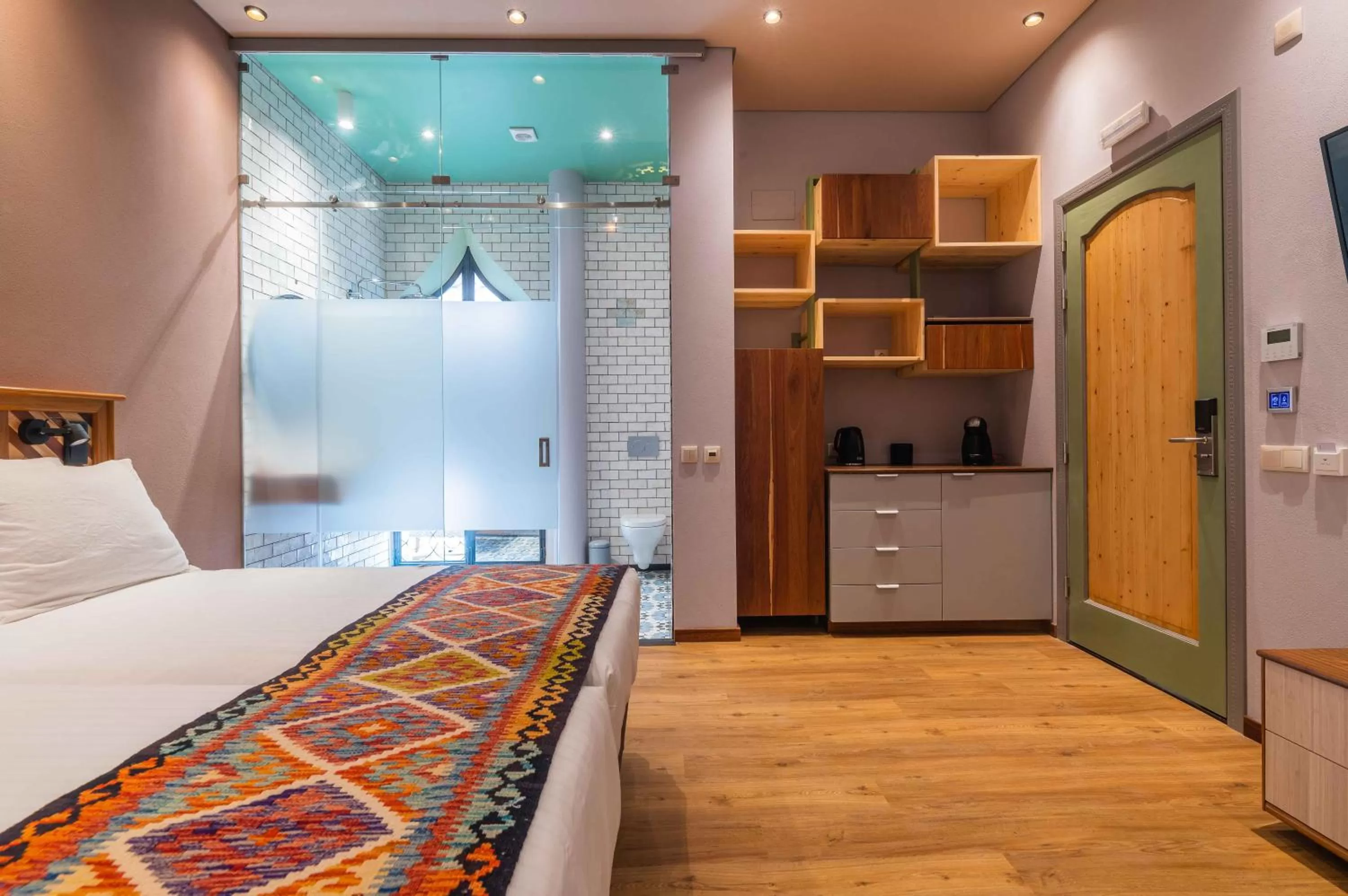 Photo of the whole room, Bed in Vila Origens Boutique Hotel Albufeira – Adults Only