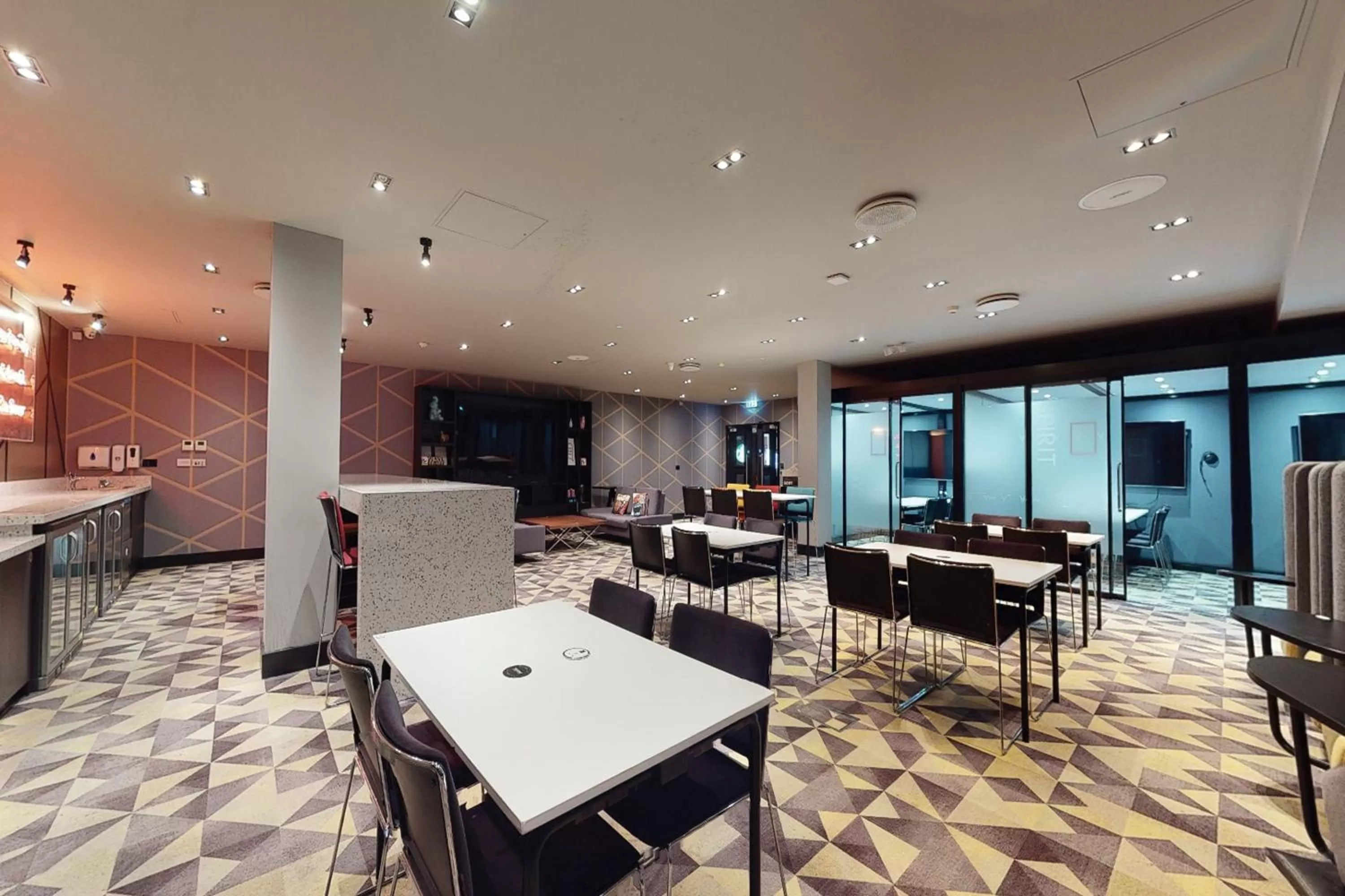 Business facilities in Village Hotel Birmingham Walsall