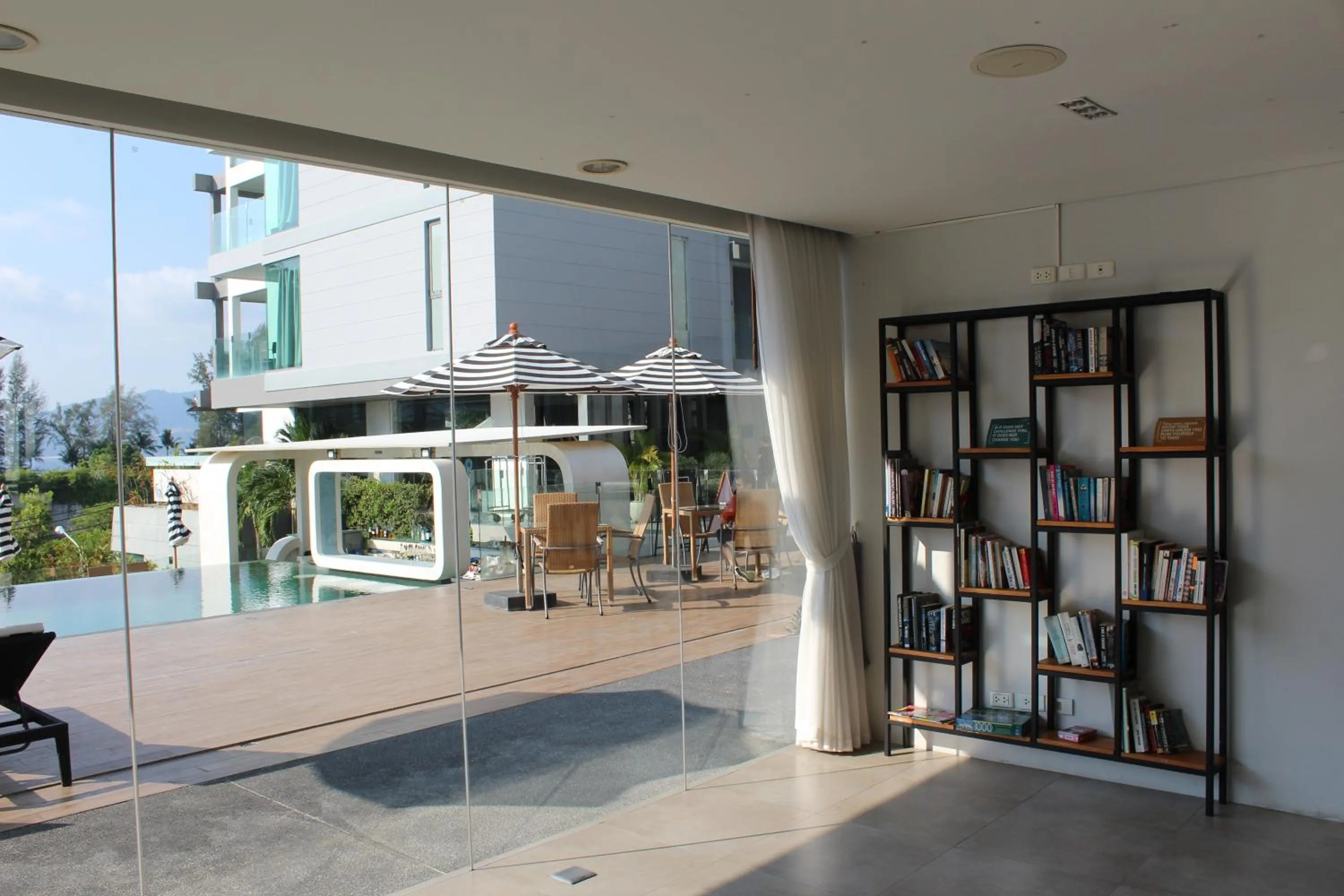 Lets Phuket Twin Sands Resort & Spa-SHA Extra Plus