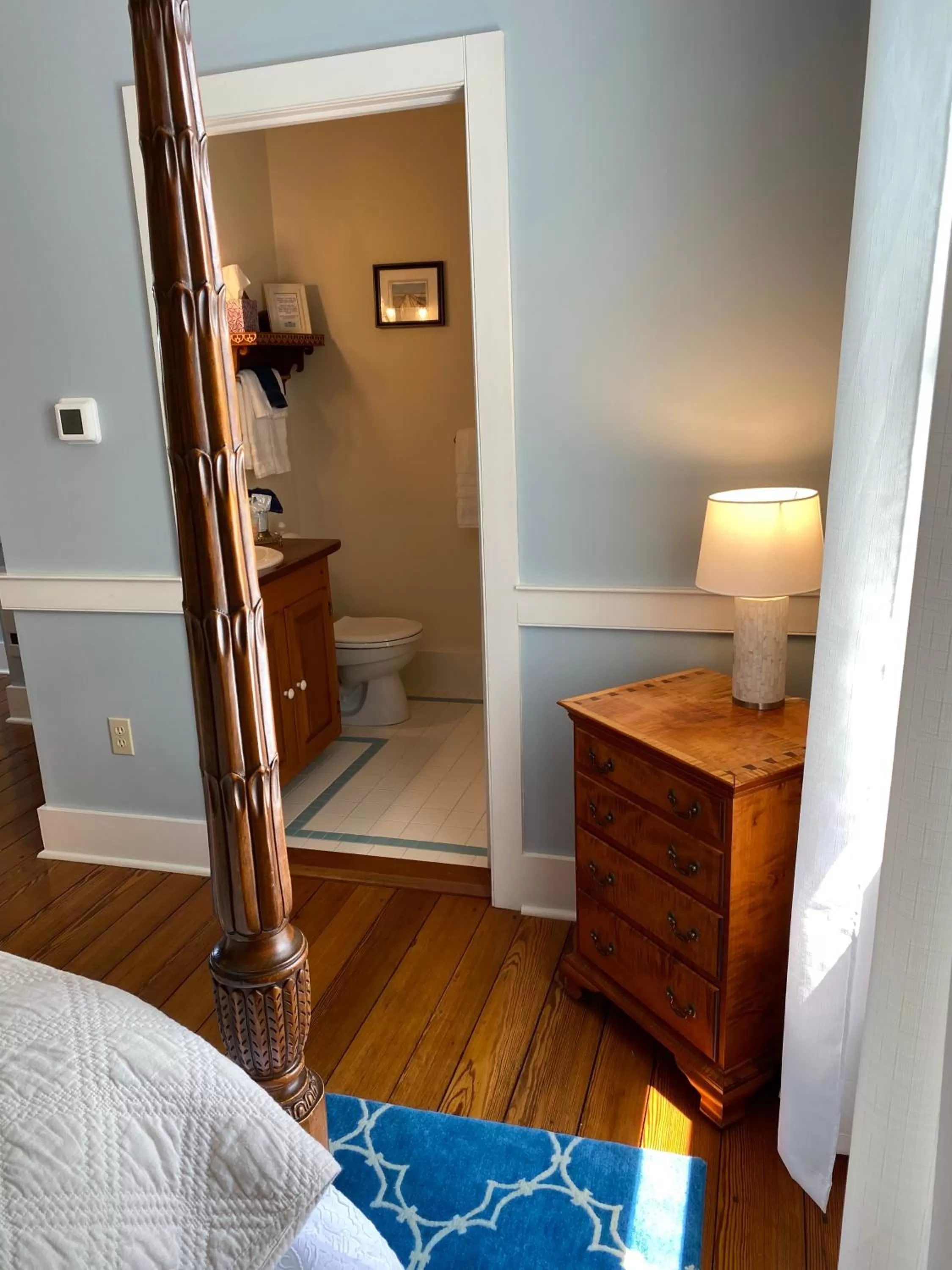 Bathroom in Spouter Inn Bed & Breakfast
