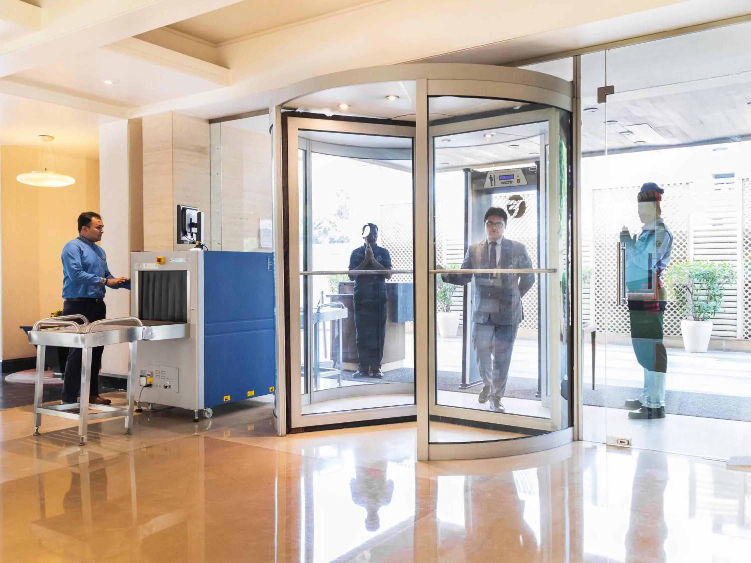 Lobby or reception in Fortune Park, Ahmedabad - Member ITC Hotels' Group Lobby or reception in Fortune Park, Ahmedabad - Member ITC Hotels' Group