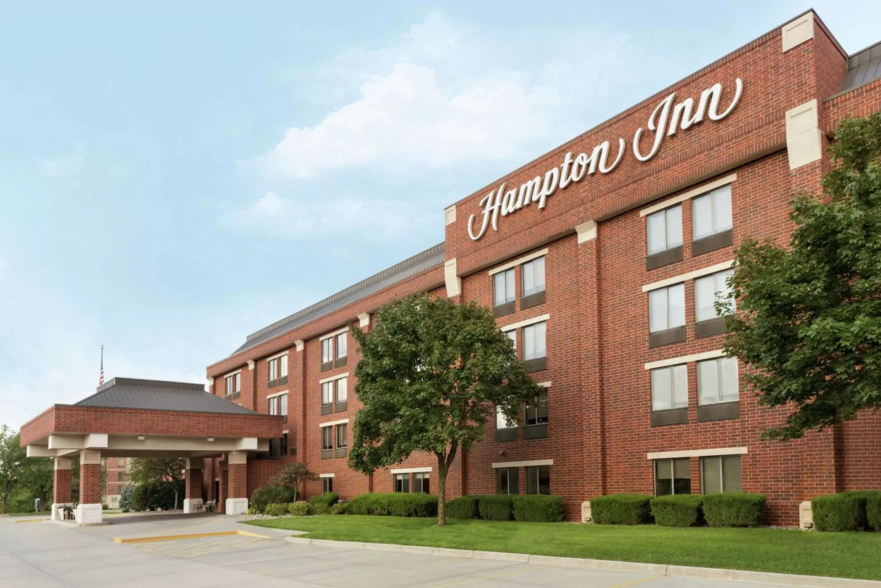 Property Building in Hampton Inn West Des Moines Lake Drive