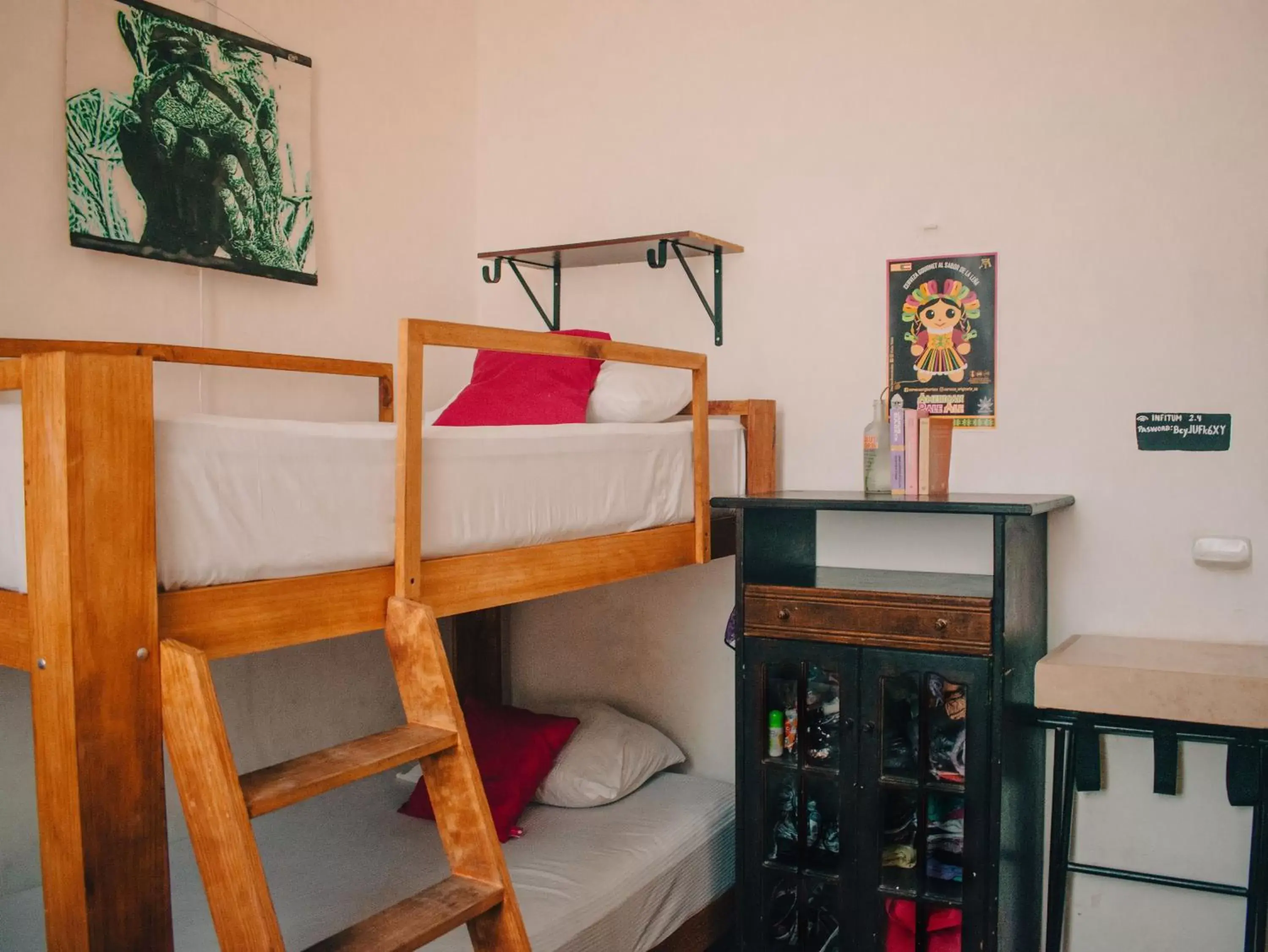 bunk bed in La Casa del Kéej Hostel