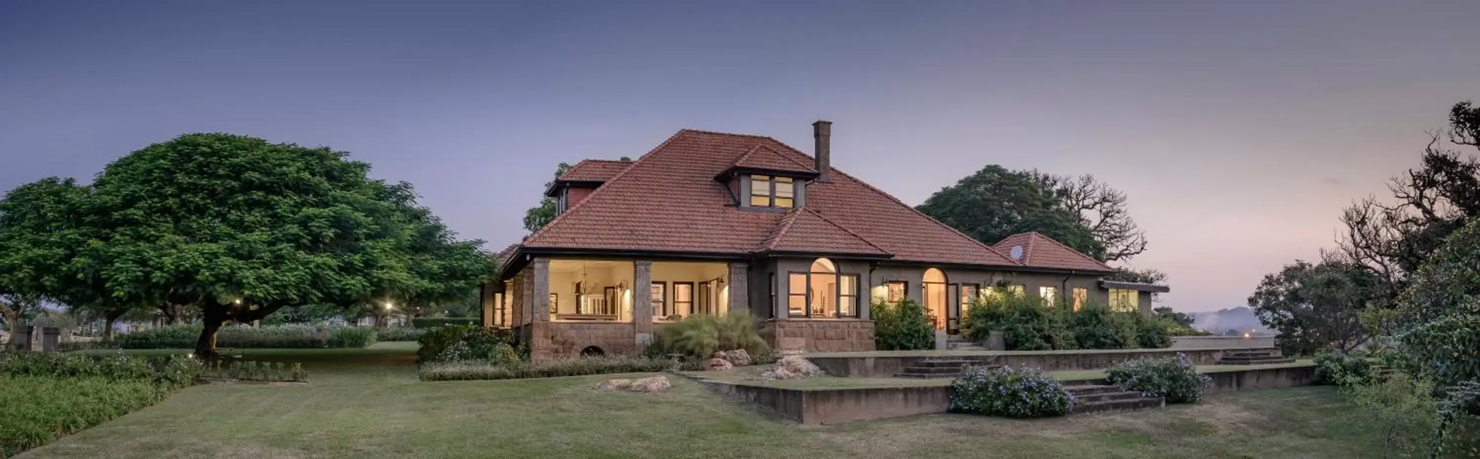 Property building in Torburnlea Homestead Luxury Accommodation Property building in Torburnlea Homestead Luxury Accommodation