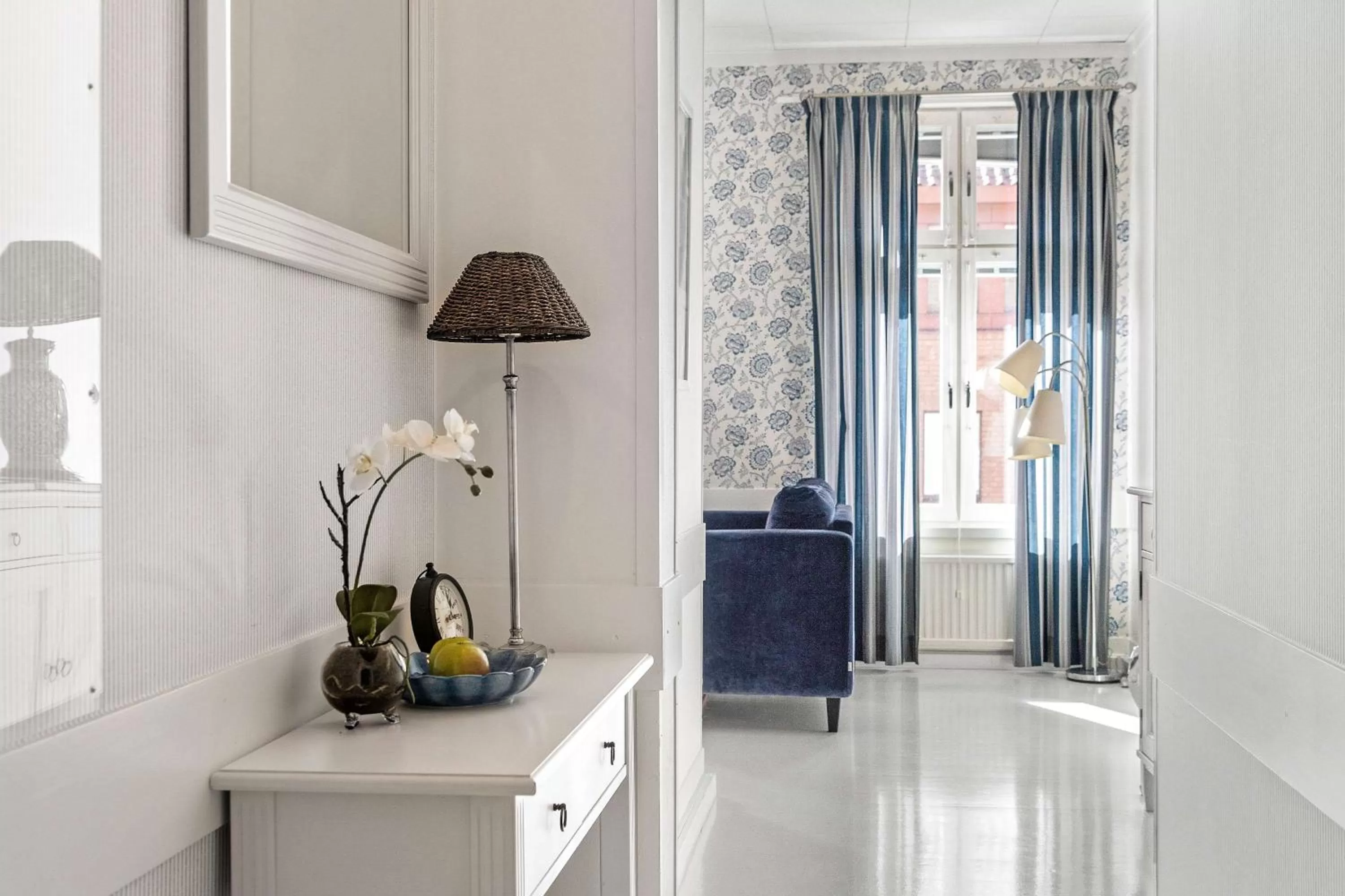 Photo of the whole room in Best Western Plus Edward Hotel